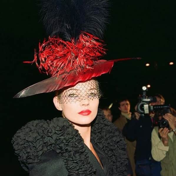 のインスタグラム：「Kate in my London Fashion week show a long time ago ! Photograph by James Peltekian .」
