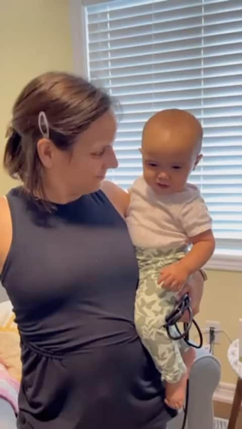 メーガン・デュアメルのインスタグラム：「The thing I love the most about @eureka.canada ‘s new vacuum is the “No Fade Suction Power” because when the dust cup is full, I don’t lose any power. And when you are cleaning up after two kids and two dogs, you need all the suction power you can get!  As you can see, vacuuming is a family affair in this house!   #eurekacanada #eurekavacuum #vacuum #familycleaning #nofadesuctionpower」
