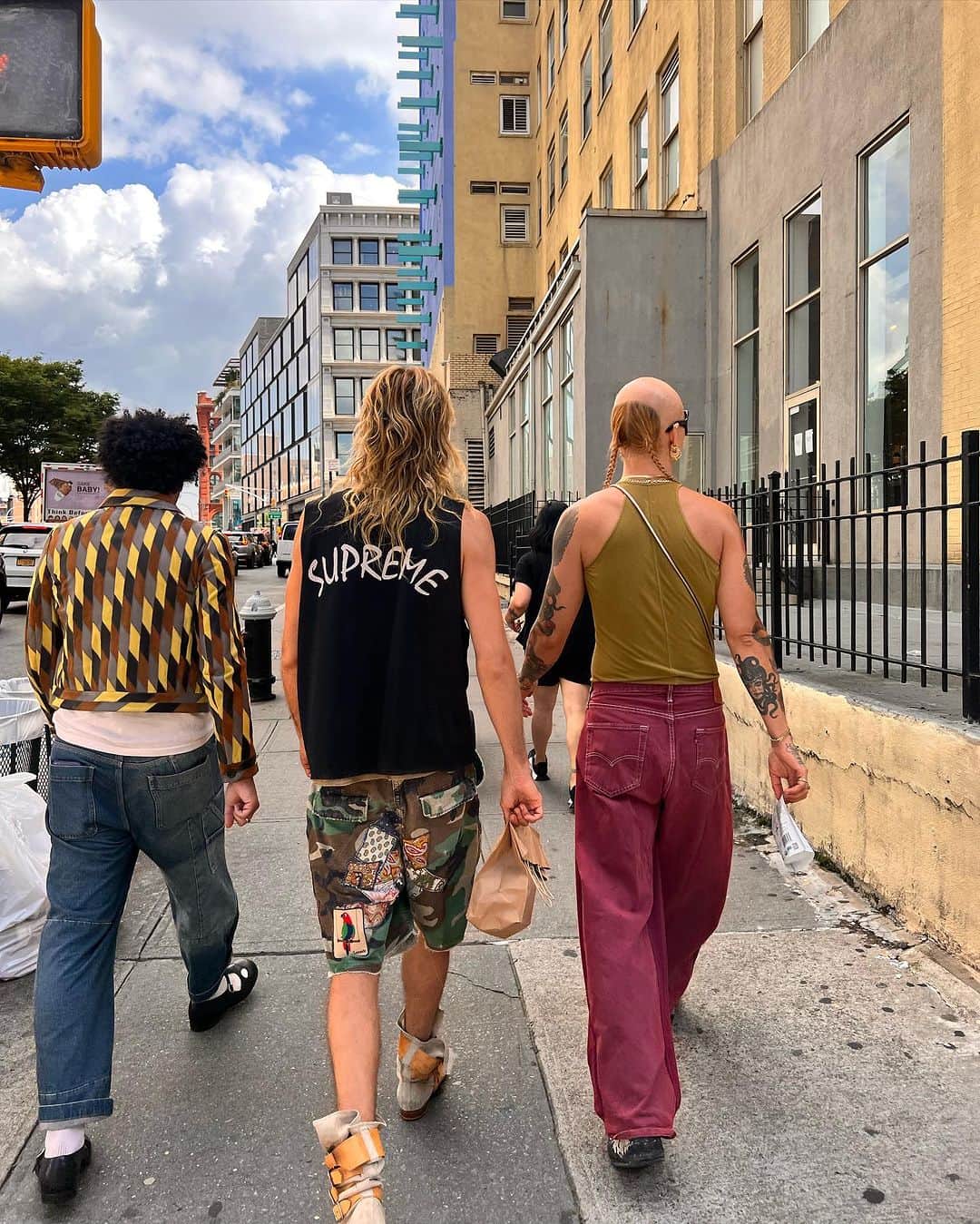 ヘランのインスタグラム：「📹로케이션헌팅  #ｌｏｃａｔｉｏｎｈｕｎｔｉｎｇ」