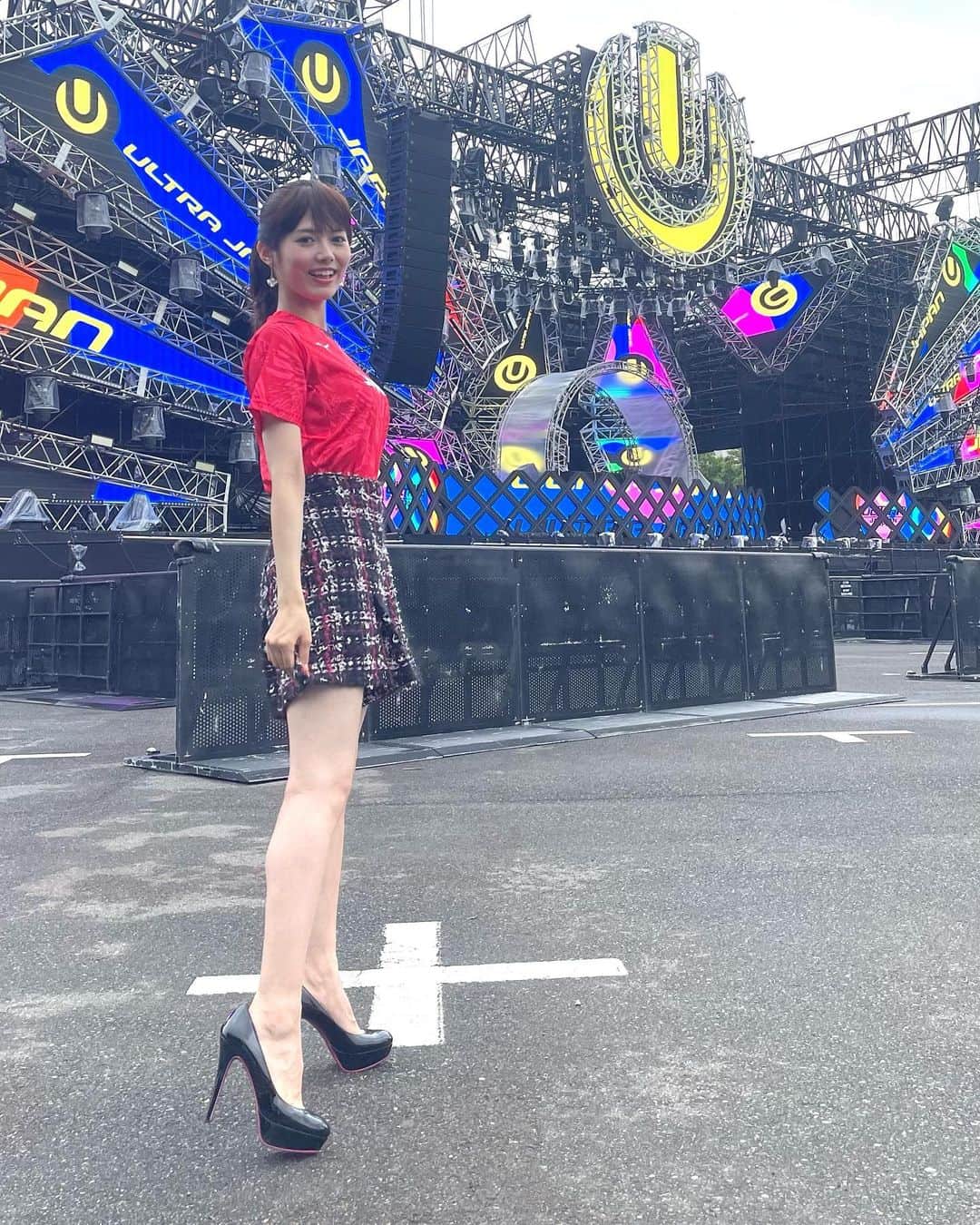 のインスタグラム：「おはようさん^ ^ 今朝は今日からお台場で開催する ウルトラジャパン2023の特設会場から お天気をお伝えしたわ〜♪  3連休がスタートしたけど 猛暑になるところが多いから ちゃんと水分、塩分、休憩をとって 熱中症にならないように 気をつけるんやで！  ほな3連休楽しんでな☺️❤️🧡  #めざましどようび #ウルトラジャパン2023 #ワールドカップバレー2023」