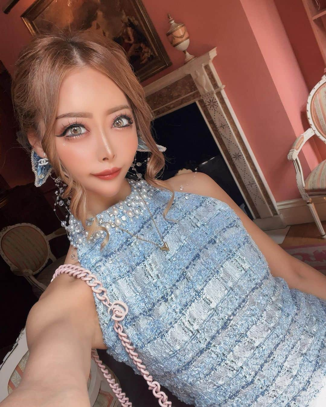 MIUさんのインスタグラム写真 - (MIUInstagram)「2023.9.11 MEGUMI birthday lunch🎂🎀🎂👑🎀  -オーベルジュ・ド・リル　トーキョー-」9月16日 9時45分 - miu_sakurai_official