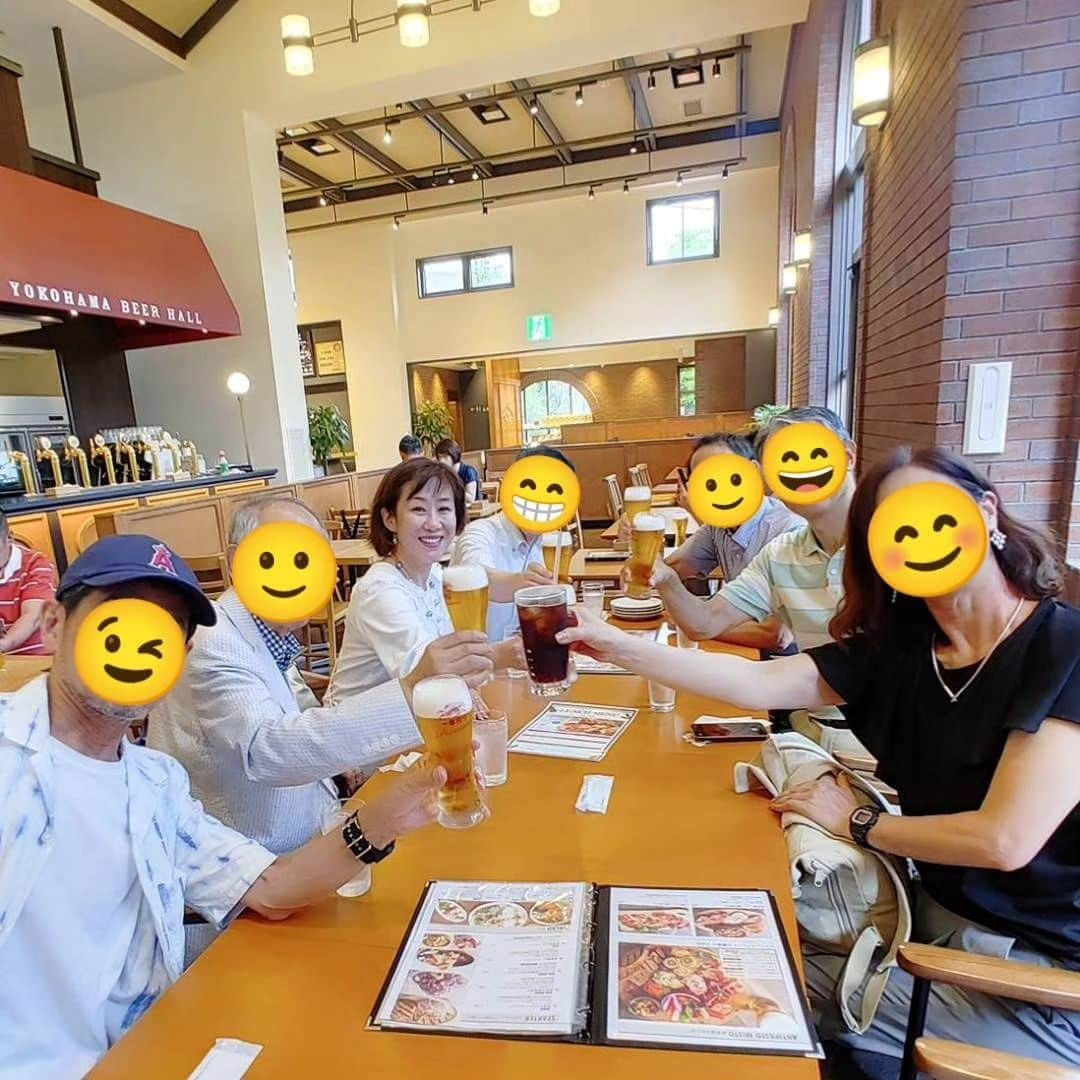 清水まり子のインスタグラム：「友人のおかげで大人気の工場見学へ。ビールの製造過程を体験出来て勉強になった。見学最後の仕上げは出来たてホヤホヤの一番搾りビールを皆で飲めて幸せ気分になりました🍺✨🍺ありがとうございました💗 #kirin  #kirin横浜工場  #一番搾り  #みんなと幸せ  #ありがとう  #感謝です」