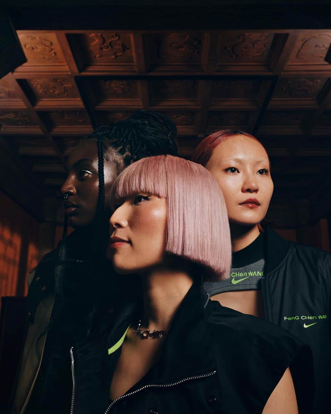 Nike Womenさんのインスタグラム写真 - (Nike WomenInstagram)「Swipe ➡️ to take a closer look at the technical artistry of @nike x @fengchenwang’s first collection, coming soon.  Product available 9/28 on SNKRS.」9月16日 10時00分 - nikewomen
