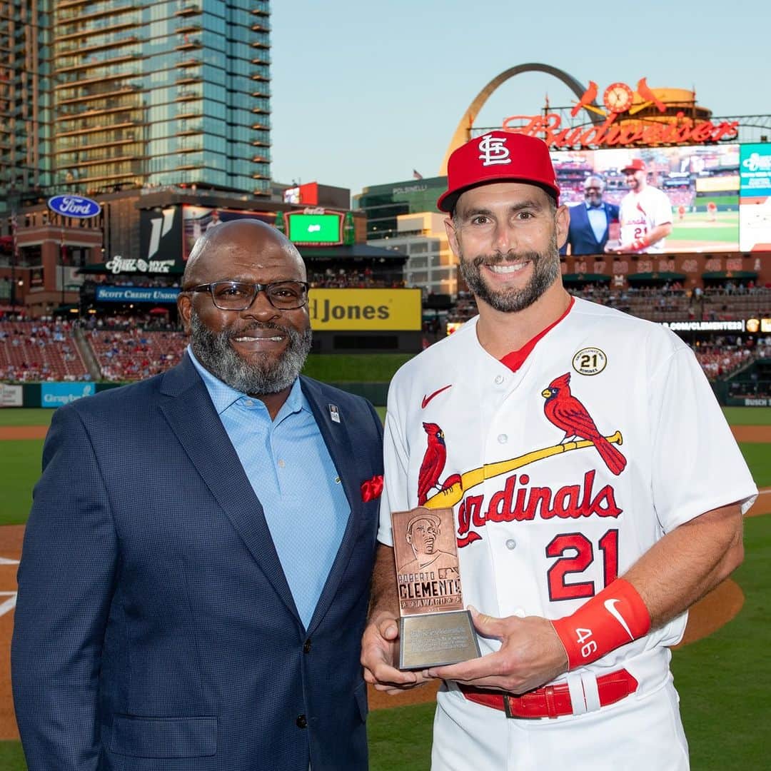 セントルイス・カージナルスのインスタグラム：「Our community MVP!  Congratulations to Paul Goldschmidt on being our nominee for the 2023 Roberto Clemente Award!」