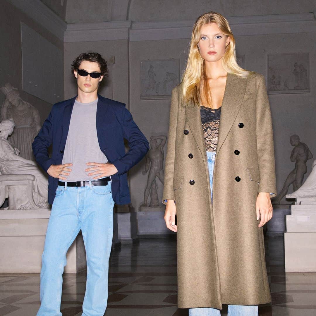 のインスタグラム：「New classics✨ The stylish semplicity of timeless pieces. Tap the link in bio to take your wardrobe to the next level😎  #Sisley #FW23 #fahion #newin #newcollectıon #Fall #Winter #womenswear #menswear」
