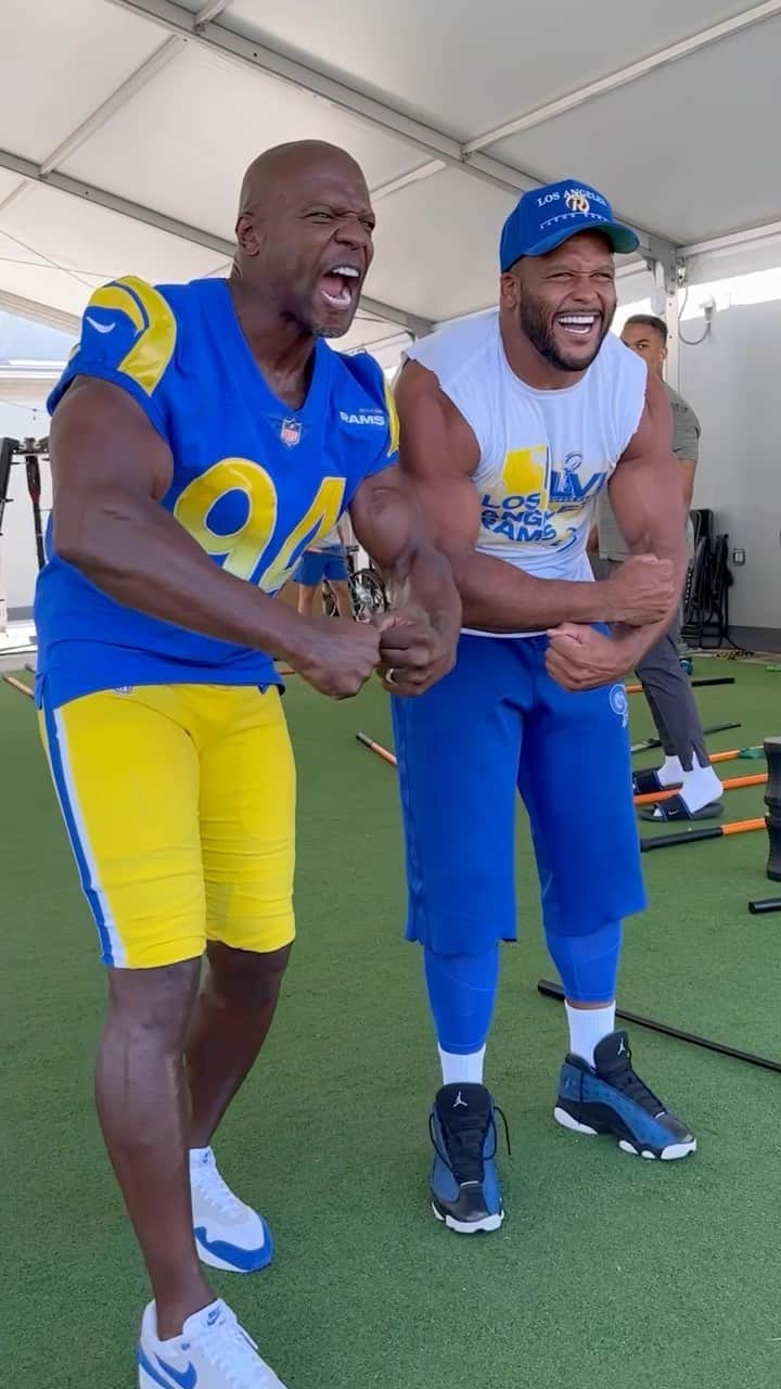 のインスタグラム：「Put him in, Coach! 😂」