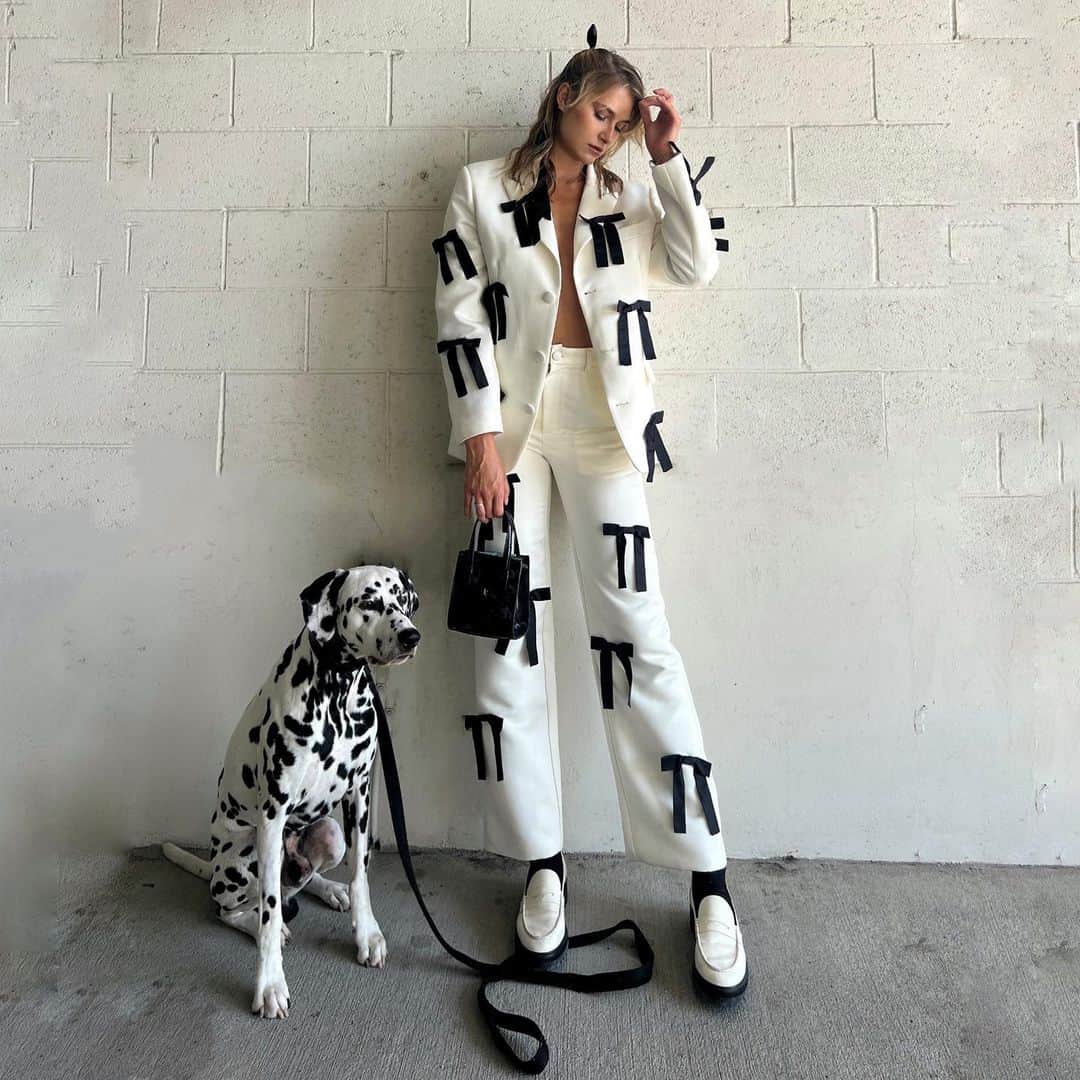 Monica Aksamitさんのインスタグラム写真 - (Monica AksamitInstagram)「spots but make it bows @tanner.fletcher #tannerfletcher」9月16日 2時12分 - monicaaksamit