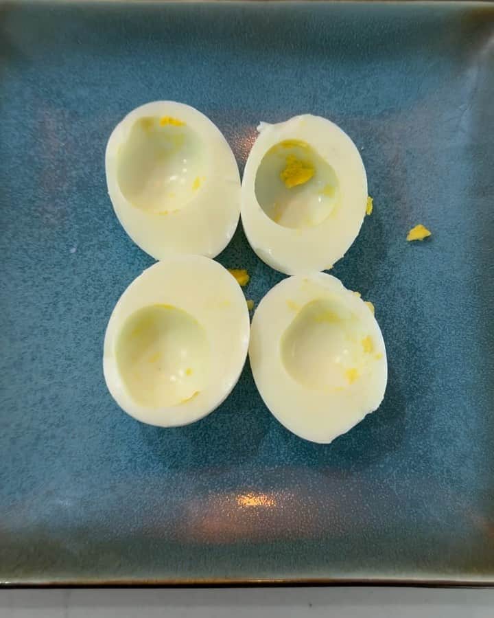 のインスタグラム：「I had to do it! Quick Breakfast Snack with @sniffingriffinsbbq All Purpose Rub & Seasoning」