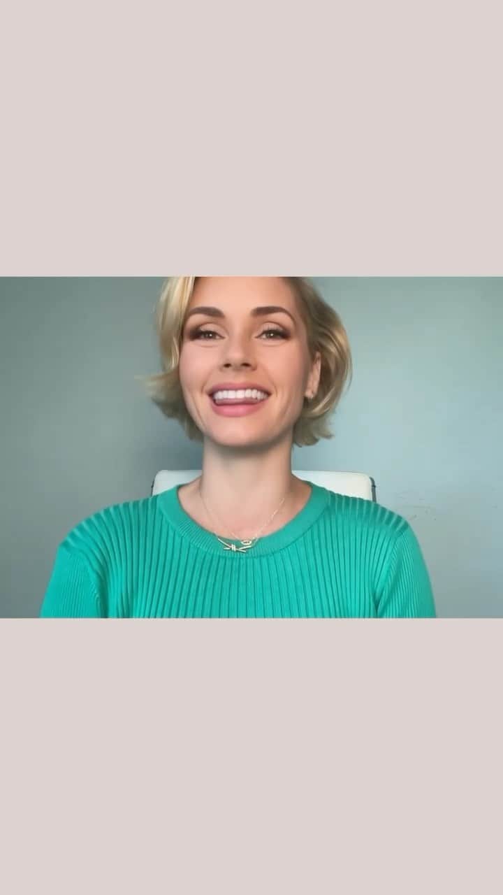 ブリアンナ・ブラウンのインスタグラム：「How can you honor Mother Earth and give back to our planet for World Cleanup Day? 🌎✨  In case you didn’t know….  Tomorrow, September 16th, is World Cleanup Day!  What can you do to celebrate and help the planet? We’re all in this together. The Earth Gratitude project brings sustainability organizations and local heroes together to elevate and celebrate the everyday green solutions that we can all adopt and champion.    Earth Gratitude will be launching a brand new document-series tomorrow, on World Cleanup Day, covering key environmental awareness and educational resources. Topics will cover Food & Soil, Animals & Conservation, Everyday Sustainability & Clean Energy, An Attitude of Gratitude, and much more.   Below is the link to watch the Earth Gratitude docu-series episodes.   I am so proud to host this docu-series and share all of the sage wisdom these folks are doing to make ripples of change!   Visit EarthGratitude.org to learn more. @earth_gratitude    #EarthGratitude #PlanetvsPlastics  Featuring:  @ecoeddmoore @kisstheground @natkelley @lovebeingryland @briannabrownkeen @4p1000 @ronfinleyhq @tonyjuniper @drmarkhyman @alvintam1 @edibleschoolyard @alicelouisewaters @greenourplanet @wildlifedirect @drpaulakahumbu @pachamamaorg @lynnetwist @masterzhigangsha @queendiambi @findhornfoundation @ed_begley_jr @globalgreen @siamusic @earthdaynetwork @missionjoyfilm @deepakchopra @donjoseruiz @donmiguelruiz @comptoncommunitygarden @hoodandhealthy777 @nataliewynnepace @waterside_publishing @launchmoxie dalailama @earth_gratitude」