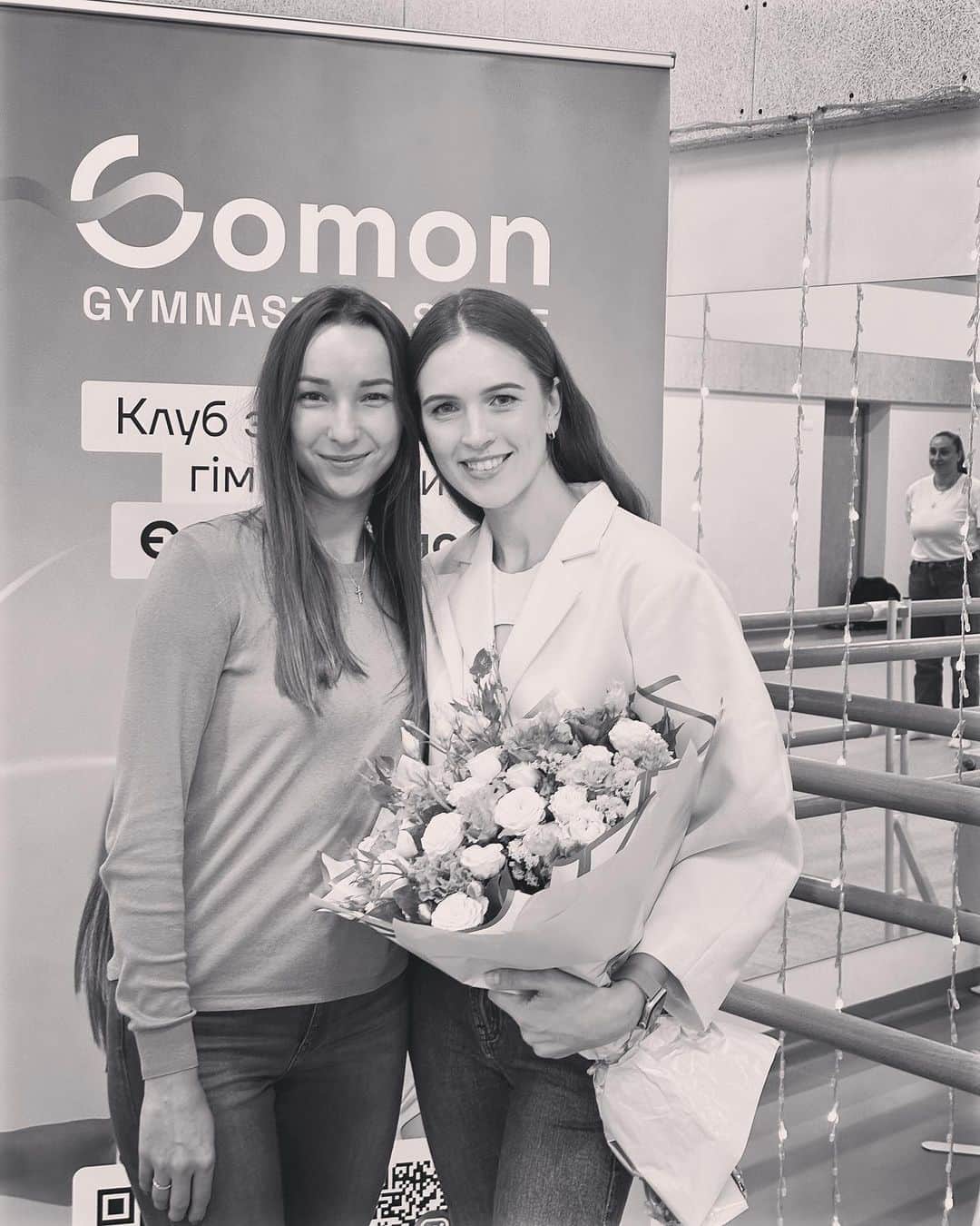 ビクトリア・マズールのインスタグラム：「Вітаю тебе з відкриттям  @gomon_gymnastics_space 🫶 щоб тобі завжди було радісно від своєї справи,щоб було натхнення на усе нове та фрешне,щоб усе задумане збулося 🇺🇦🇺🇦🇺🇦😘обіймаю #кмдш #позняки #художнягімнастика #київ #гомонєвгенія #україна🇺🇦」