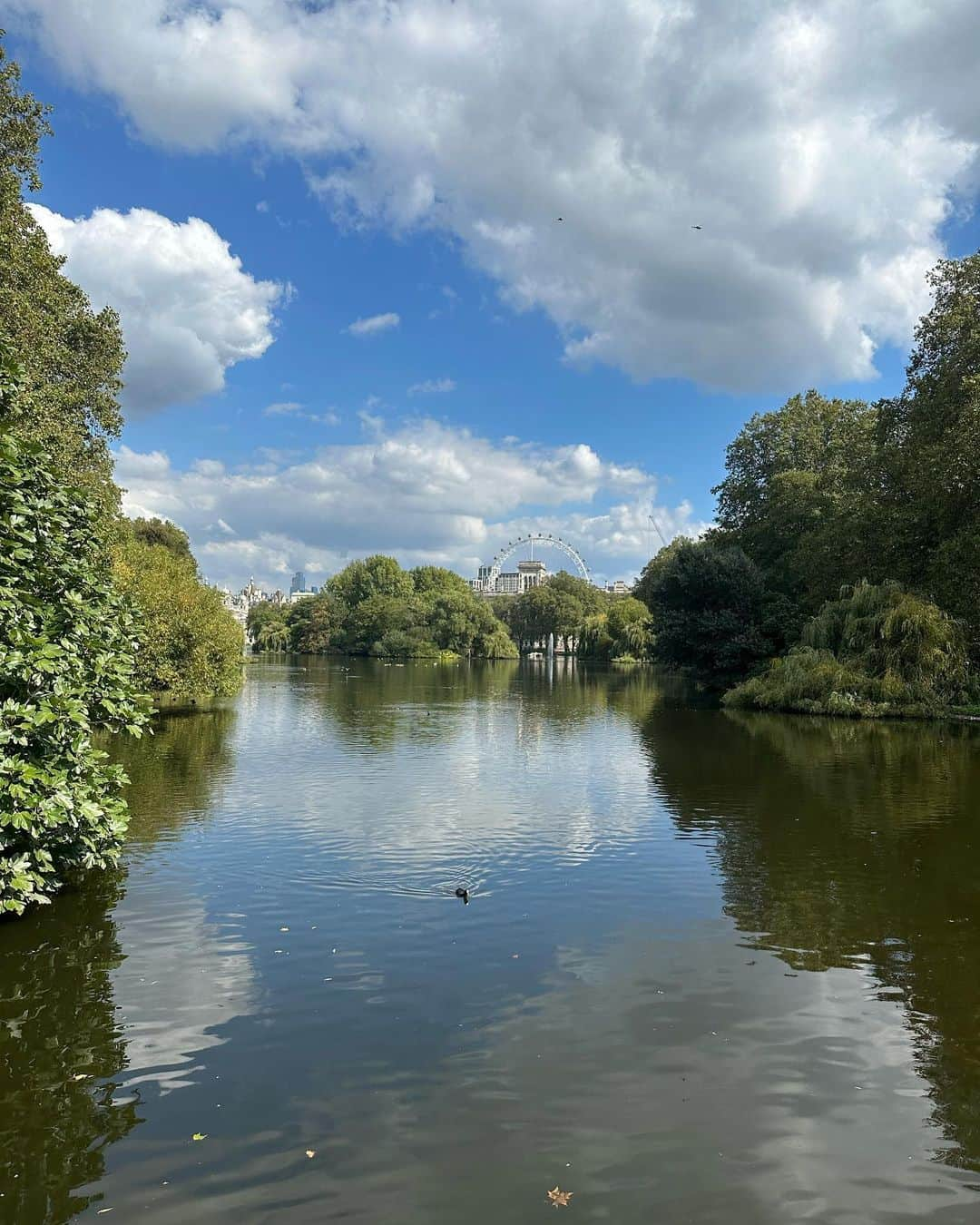 シンディ・クロフォードのインスタグラム：「When in London🇬🇧」