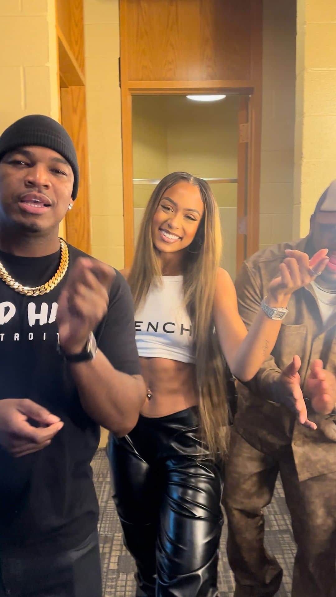 のインスタグラム：「Heard you @neyo & @pleasurep 🗣️ My new single “I Must Really Love You” co-written by @Neyo OUT NOW! Click the link in my bio! Let’s run them streams up baaaaby!」