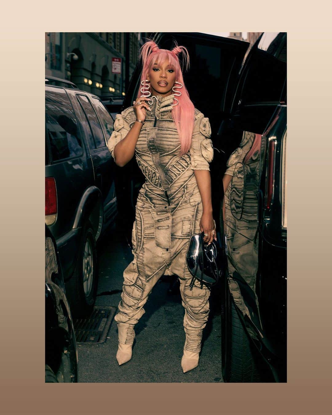 Giuseppe Zanotti Designさんのインスタグラム写真 - (Giuseppe Zanotti DesignInstagram)「Shoes & the City. Direct from #NYC, see who wore #GiuseppeZanotti while out and about for #NYFW.」9月16日 4時00分 - giuseppezanotti