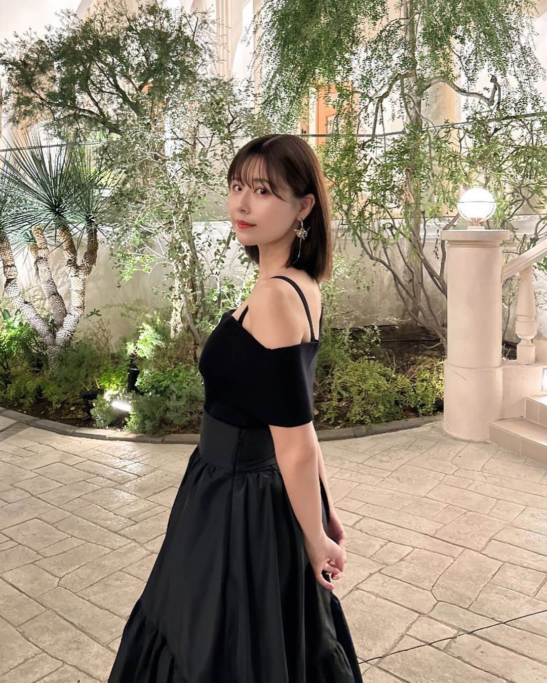 有村藍里のインスタグラム：「@anniversaire_omotesando 25周年を迎えたアニヴェルセル表参道の リニューアルオープンを記念した レセプションパーティへ。素敵。 #アニヴェルセル表参道 #sponsored」