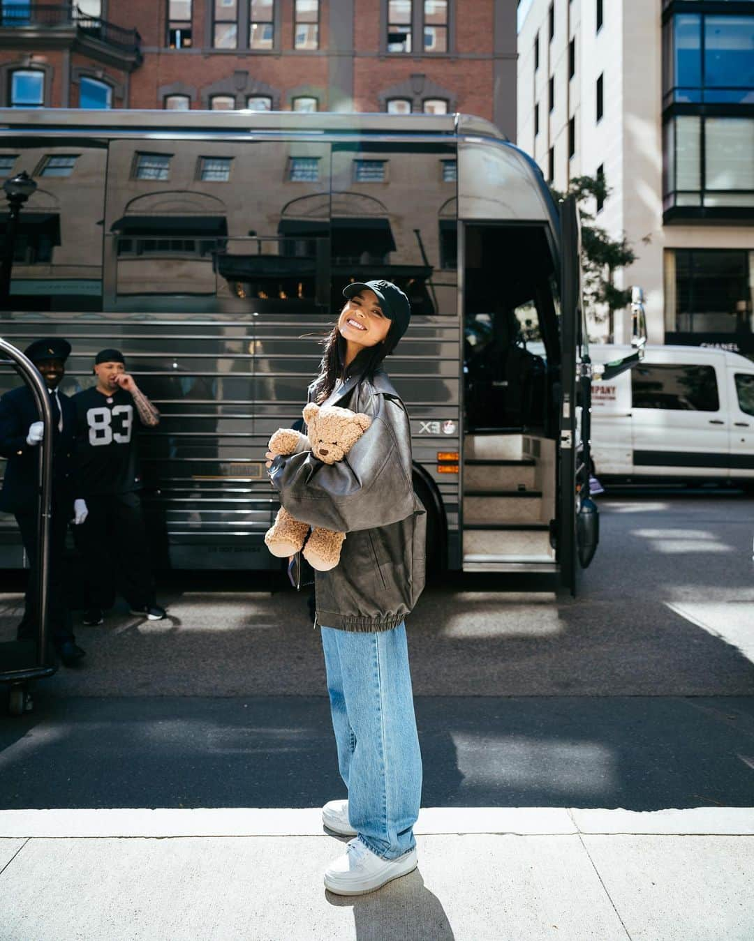 ベッキーGさんのインスタグラム写真 - (ベッキーGInstagram)「I have no words to describe last night 💙 After dreaming of this moment for years, I officially kicked off my first headlining tour and it could not have been more special. Thank you for all of the love Boston and New York I’ll see you tonight. Welcome to Mi Casa. 🫶🏽🥹」9月16日 4時31分 - iambeckyg