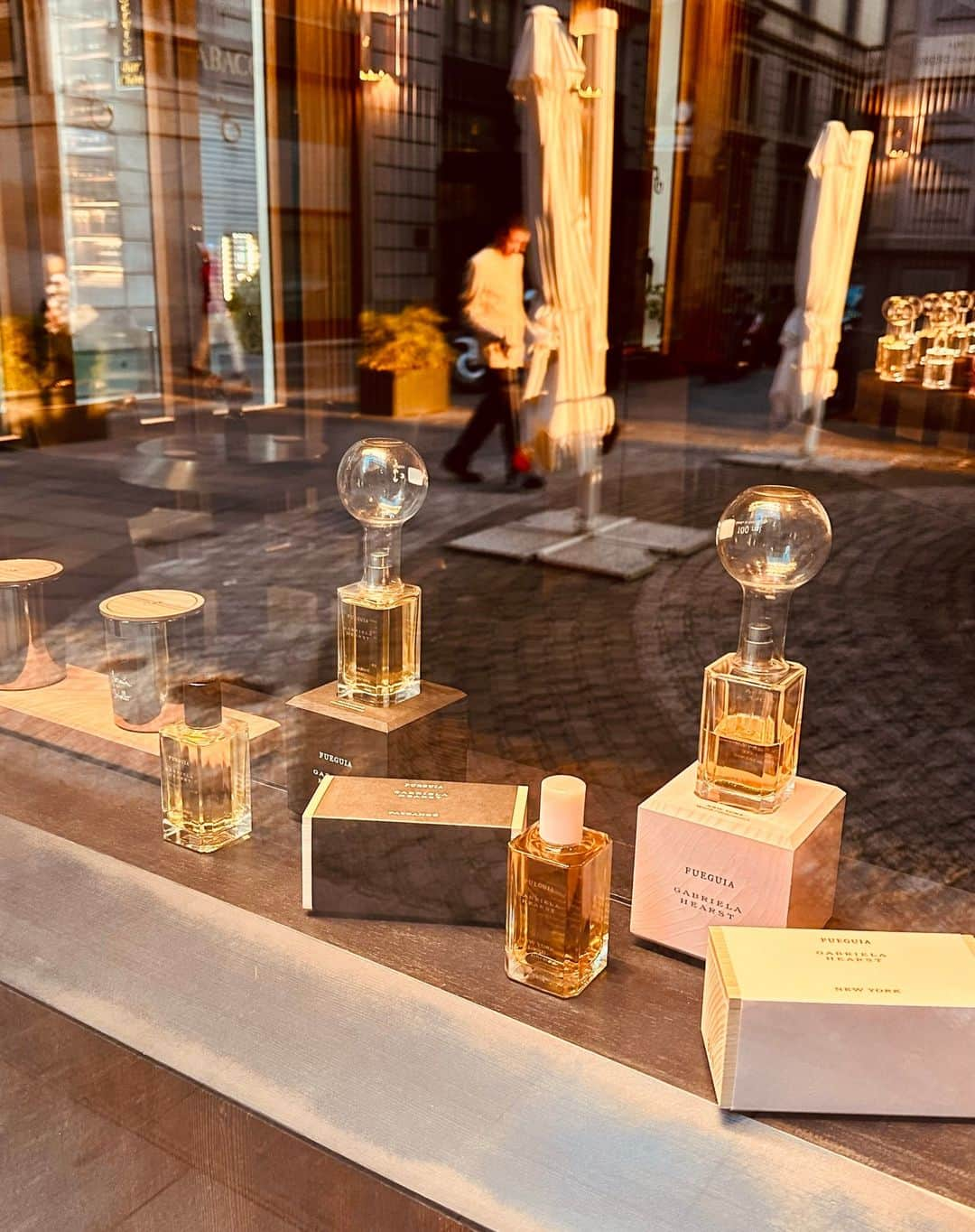 Fueguia 1833のインスタグラム：「“In our conversations with Gabriela, there was an evident reverberance in our creative process, rooted in a love for nature and a passion for science and how and why things work. We became instruments in the adaptation of Gabriela’s vision into scent by providing the tools Fueguia 1833 has had since its inception, botanical research, and innovation. For the composition of these perfumes, we incorporated at least two ingredients that had never been used in perfumery before, such as Marcela and Carqueja. ”.    @julianbedel, founder of Fueguia 1833 @gabrielahearst」