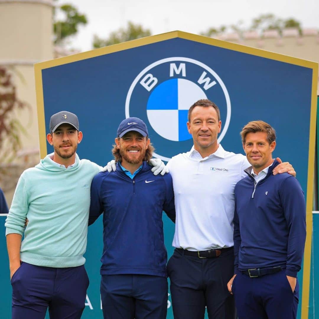ジョン・テリーのインスタグラム：「What a week… 🏌🏻‍♂️💙⚽️🏆 @chelseafc @wentworth_club」