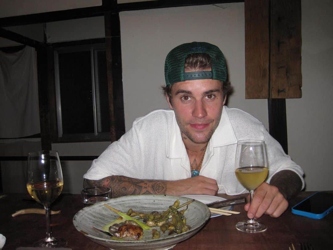 ジャスティン・ビーバーさんのインスタグラム写真 - (ジャスティン・ビーバーInstagram)「🫣」9月16日 5時35分 - justinbieber