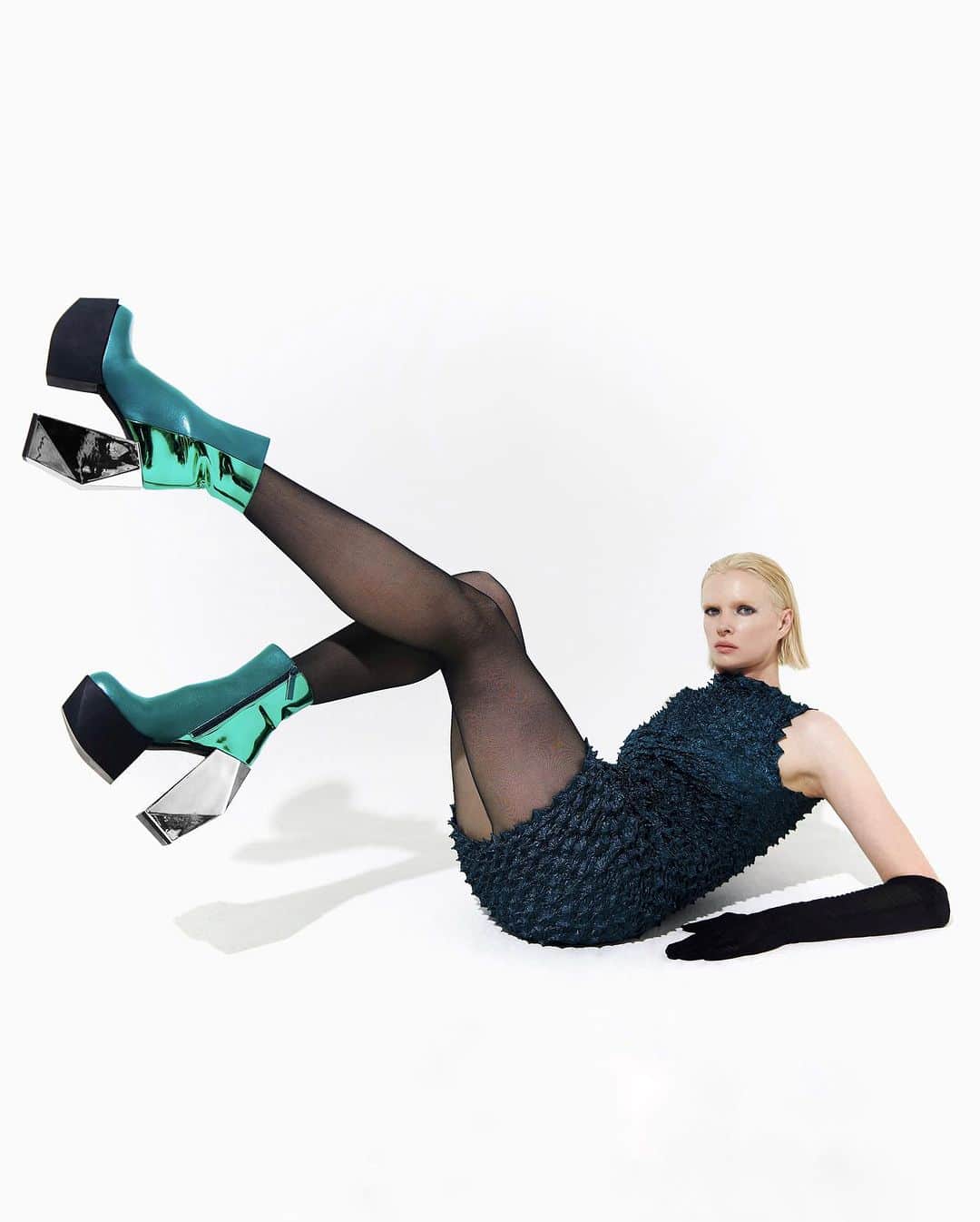 のインスタグラム：「Reach new heights in our Stage Boot! Available in various colorways at unitednude.com /// . Credits // Photography @xlorenzom Models @alyonasubbotina Glam @sunamyles_mua Content @freyaseeger @ddagondon . #unitednude #unitednude_china #AW23 #newnessalert #architecturalfootwear」