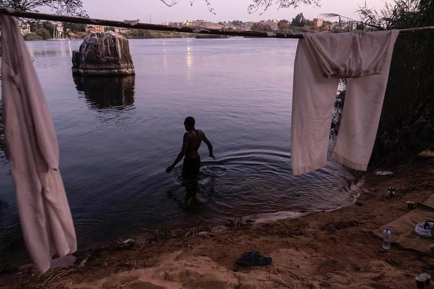 thephotosocietyさんのインスタグラム写真 - (thephotosocietyInstagram)「Photos by @mattmoyerphoto // I am honored to share work from my recent National Geographic Explorer grant project funded by @insidenatgeo documenting the role of the Nile in Egyptian life and the looming water scarcity crisis. Egypt gets 97% of its water from the Nile and as the nation’s population balloons and temperatures increase due to climate change, Egypt could run out of water as soon as 2025.   Image 1. A teenage boy fishes with his father, who is blind, near the temple of Philae on Lake Aswan in Aswan, Egypt. ⁠ ⁠ Image 2. A fisherman rows along the thin ribbon of green that surrounds the Nile at Aswan, Egypt.⁠ ⁠ Image 3. A Nubian man wades into the Nile for an evening swim.⁠ – ⁠#Egypt #NationalGeographicExplorer #Nile #WaterCrisis – Follow me @mattmoyerphoto to see more work from this project.」9月16日 6時37分 - thephotosociety