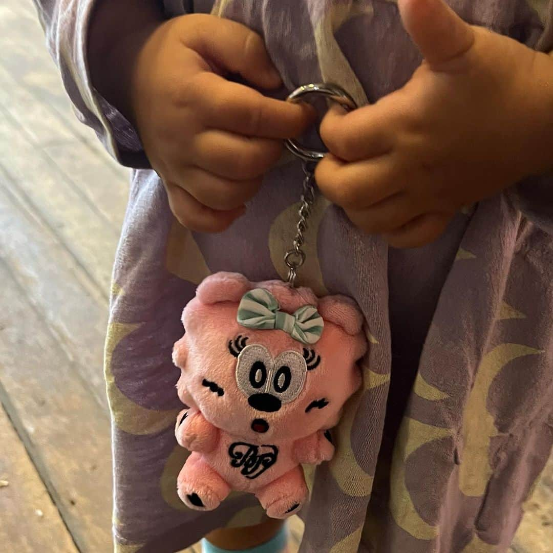 ヴェルディさんのインスタグラム写真 - (ヴェルディInstagram)「Toa meets Binky💗🖤🧸」9月16日 7時44分 - verdy