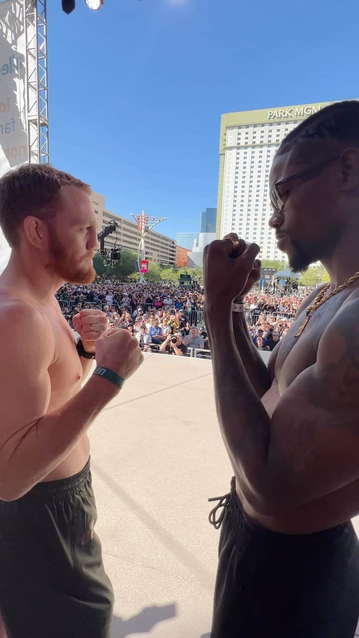 UFCのインスタグラム：「HOLLAND vs MADDALENA! #NocheUFC is LIVE TOMORROW on ESPN+!」