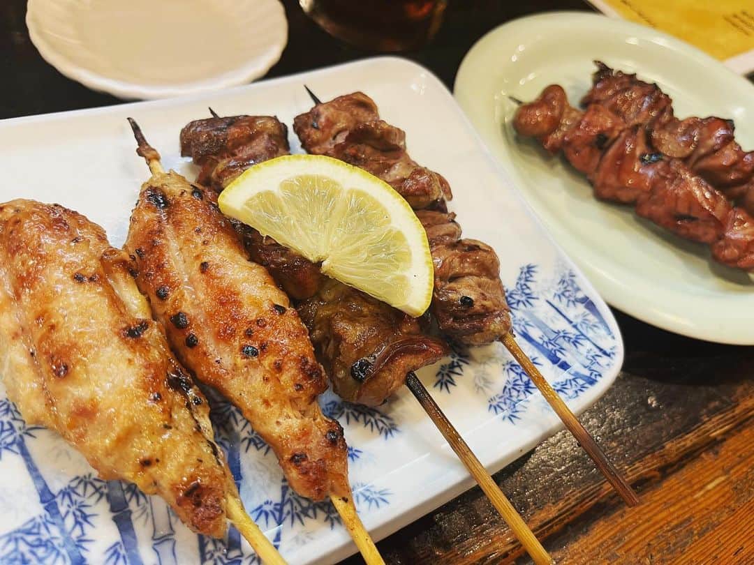 杜このみのインスタグラム：「好きな感じのお店を発見✨ #焼き鳥やさん  #グルメ #ひとりごはん」