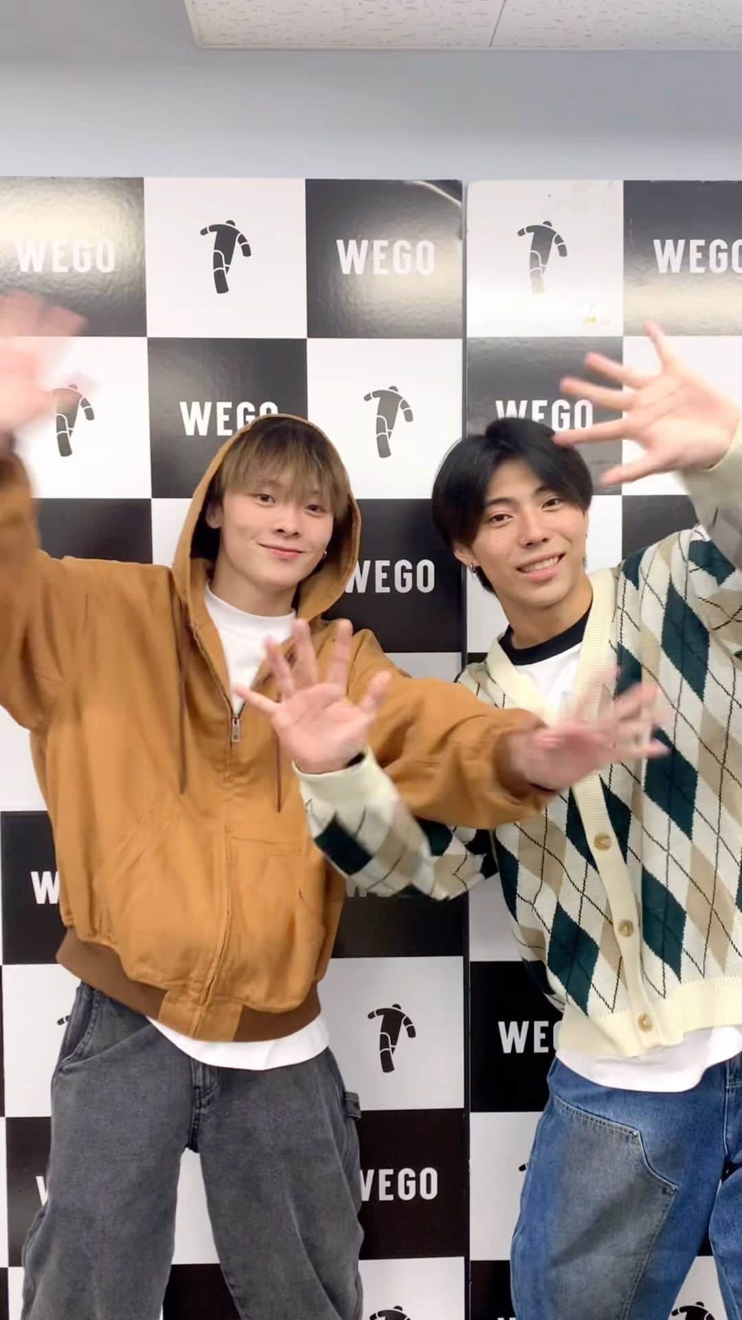 のインスタグラム：「＼てめぇーら。×WEGOチェキイベント／ in WEGO HEP FIVE店 原宿と合わせて2日間に渡ってのイベント、皆様本当にありがとうございました🤘🏻🌟✨  #WEGO #ウィゴー #てめぇーら #チェキ会 #イベント」