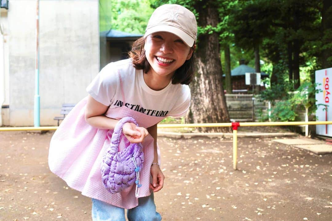 青山あみのインスタグラム：「彼女から見た私。  #griii #ricoh #カメラ女子」