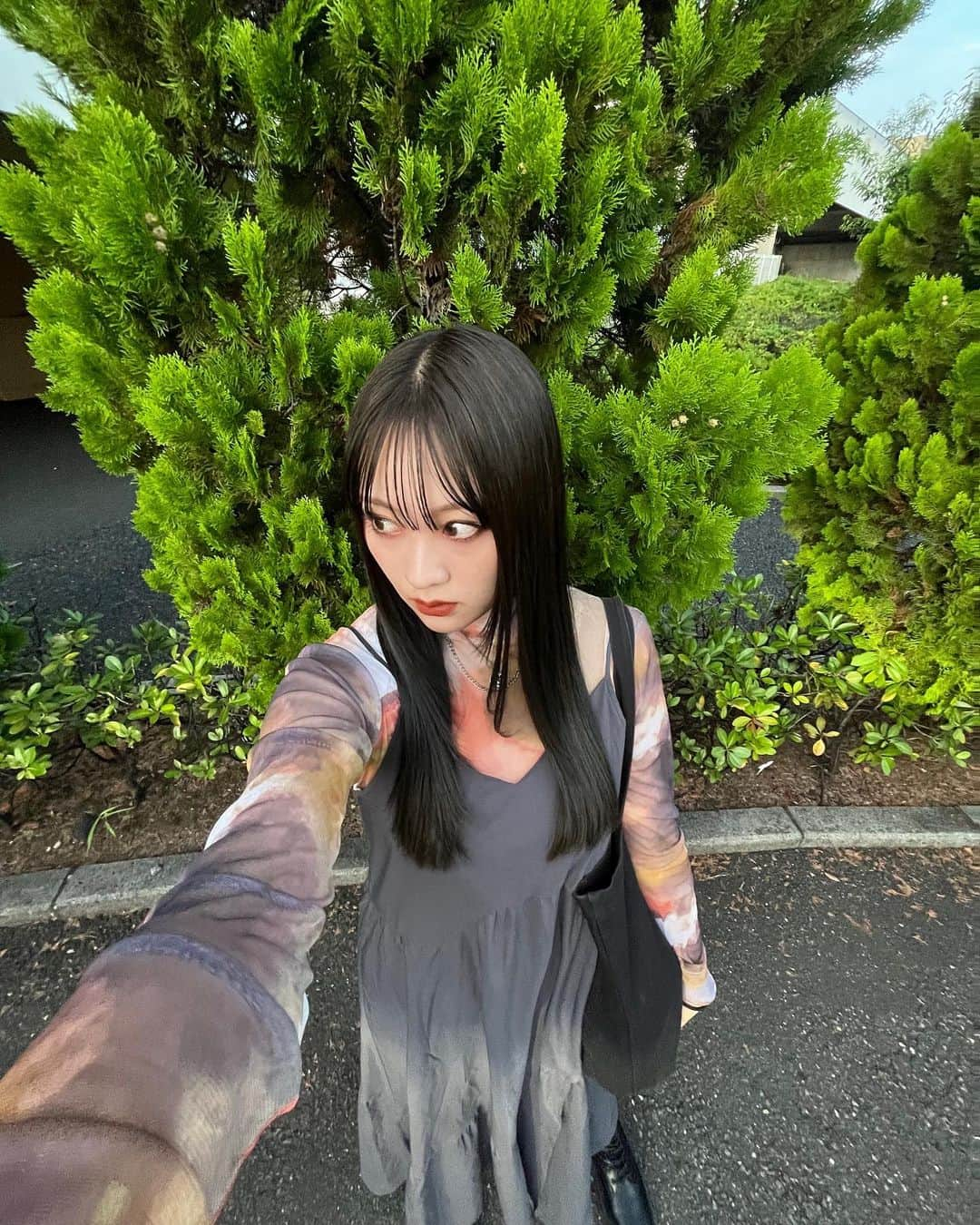 moca さんのインスタグラム写真 - (moca Instagram)「🖤🖤🖤 久しぶりに暗め💇🏻‍♀️  どうですかね、 @jun_mizoguchi さん🫶🏻  明日は愛媛だあー！！」9月16日 19時06分 - moca_lol