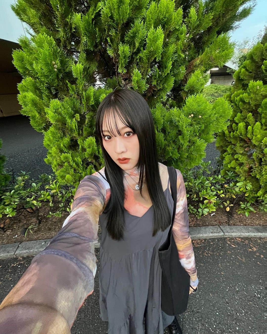 moca さんのインスタグラム写真 - (moca Instagram)「🖤🖤🖤 久しぶりに暗め💇🏻‍♀️  どうですかね、 @jun_mizoguchi さん🫶🏻  明日は愛媛だあー！！」9月16日 19時06分 - moca_lol