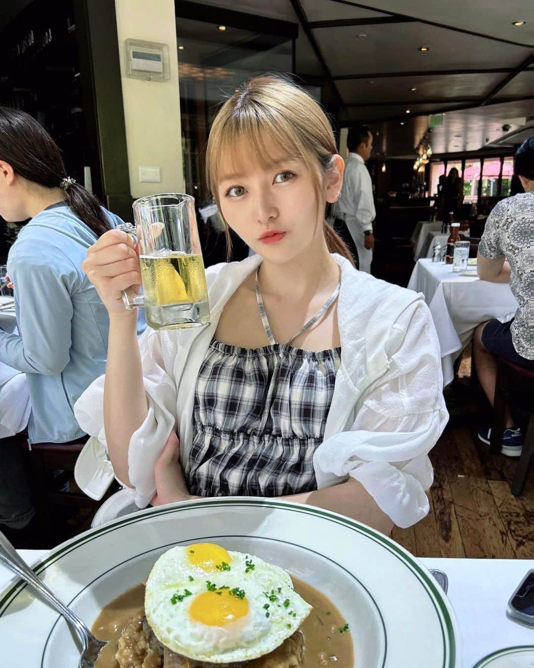 尾形春水さんのインスタグラム写真 - (尾形春水Instagram)「今週もお疲れさま🍺 三連休なにするのー！！」9月16日 18時59分 - harunaogatajp