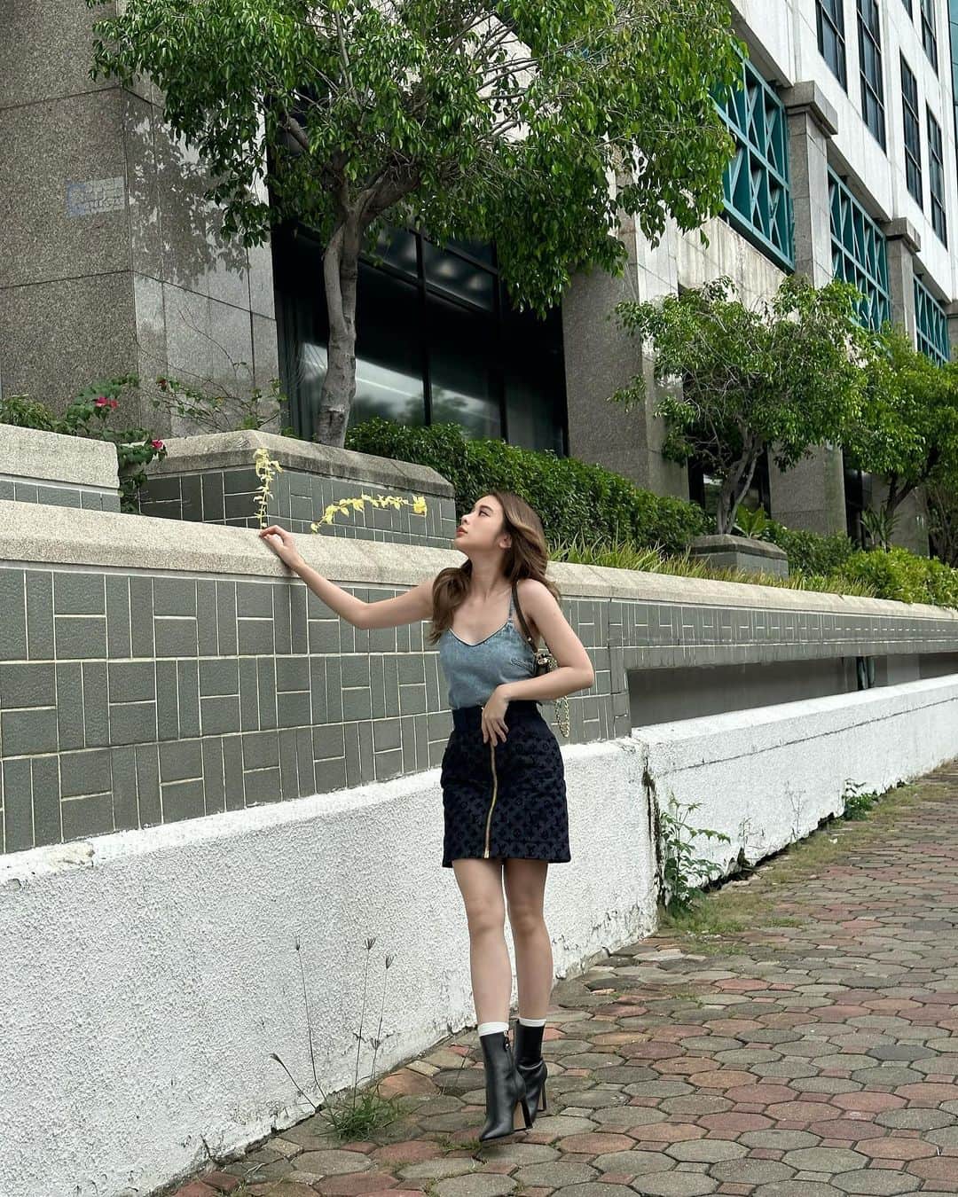 Supassaraさんのインスタグラム写真 - (SupassaraInstagram)「🥯🍎 So call me, maybe. 📞😜  @louisvuitton」9月16日 19時14分 - supassra_sp