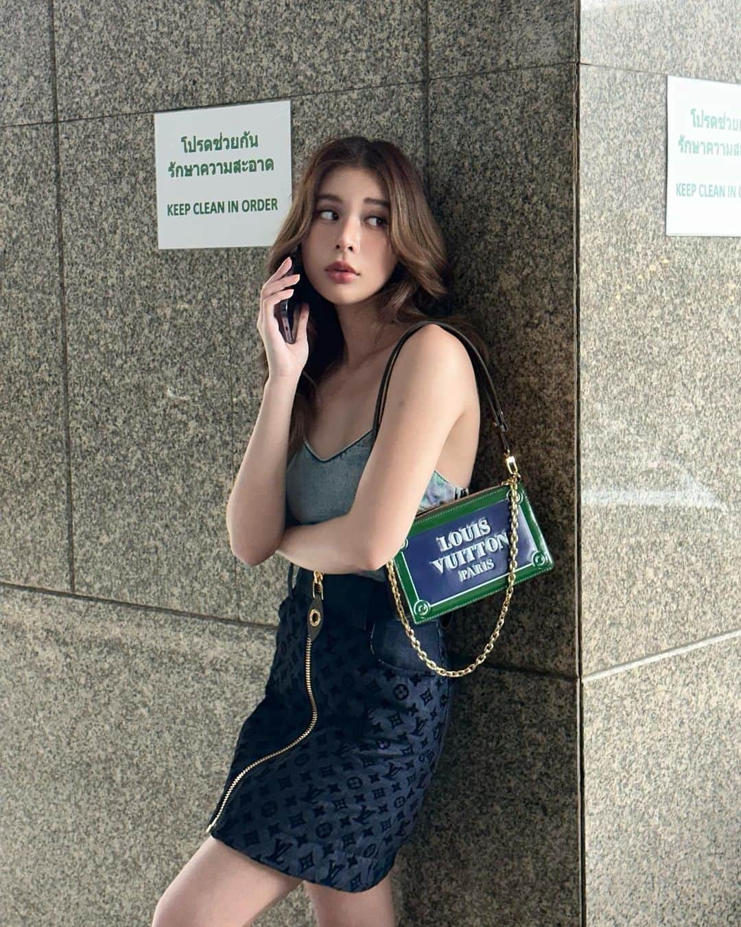Supassaraさんのインスタグラム写真 - (SupassaraInstagram)「🥯🍎 So call me, maybe. 📞😜  @louisvuitton」9月16日 19時14分 - supassra_sp