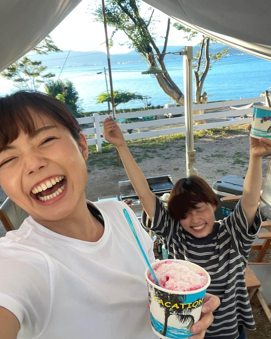 田村友里さんのインスタグラム写真 - (田村友里Instagram)「. 入社当時から、会話の内容もテンポ感も、 「最高におもしろ〜」と思っていた同期。 彼女の抜群のセンスが、「イマナマ！」でディレクターとして存分に発揮されていて誇らし嬉し💪 一緒に仕事ができて、一緒に遊べて、とても楽しいです☺️ #同期 #せっちゃん #リディスカバリーチャンネル」9月16日 19時27分 - yuri_tamura0894