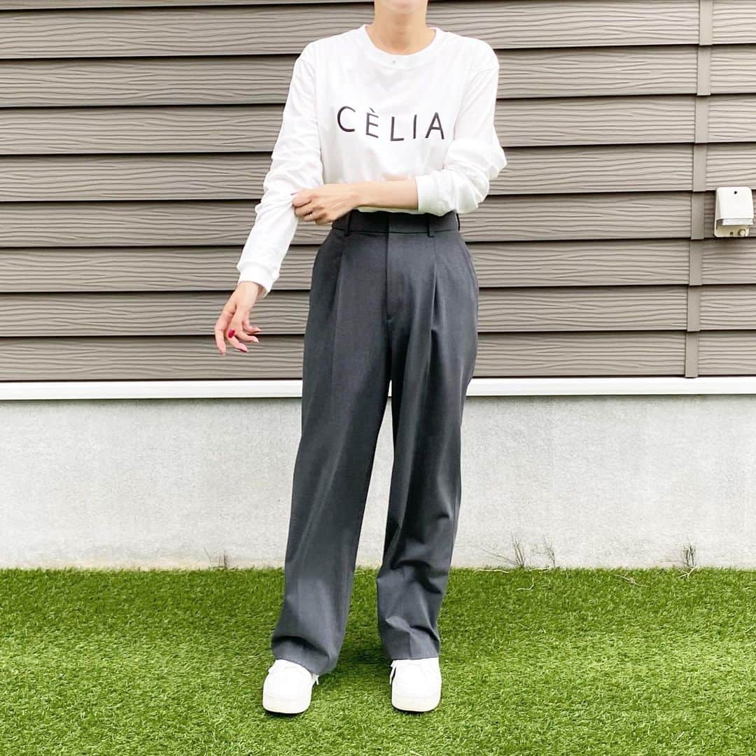 aya*のインスタグラム：「🧾 ・ シンプルなロゴT オーバーサイズ過ぎなくて 合わせやすくて◎ もっと寒くなったら ニットを合わせたりしようー♡ ・ ✔︎ クルーネックプリントロンT 今ならお得にZOZOTOWN買えます☺︎ ・ @wego_zozo  @wego_official  @zozotown ・ ・ #pr #wego #ウィゴー #wego_ootd #ロンTコーデ #coordinate #コーディネート #コーデ #今日の服 #シンプルコーデ #プチプラコーデ #ママコーデ #着回しコーデ #uniqlo #ロカリ」