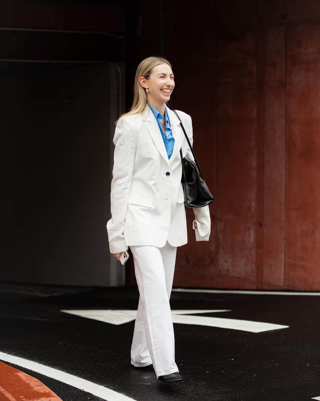 Nordstromさんのインスタグラム写真 - (NordstromInstagram)「A great white outfit has no expiration date. Don’t pack your favorite ivory pieces away after summer—consider styling it with boots, black accents, and layers when it gets cooler. As seen at fashion week #nyfw 📸 by @melodiejeng」9月16日 10時38分 - nordstrom