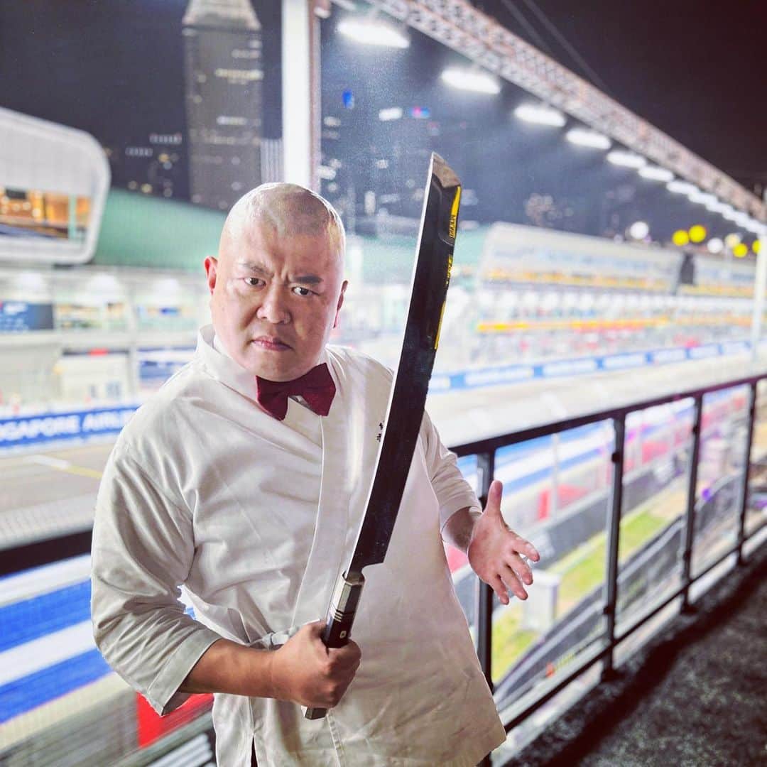 WATANABETAKAYOSHIのインスタグラム：「The first day of the Singapore Grand Prix is ​​over!  @f1   #sushibae#tasty#dozo#teruzushi#chef#knife #knives #f1#singapore」