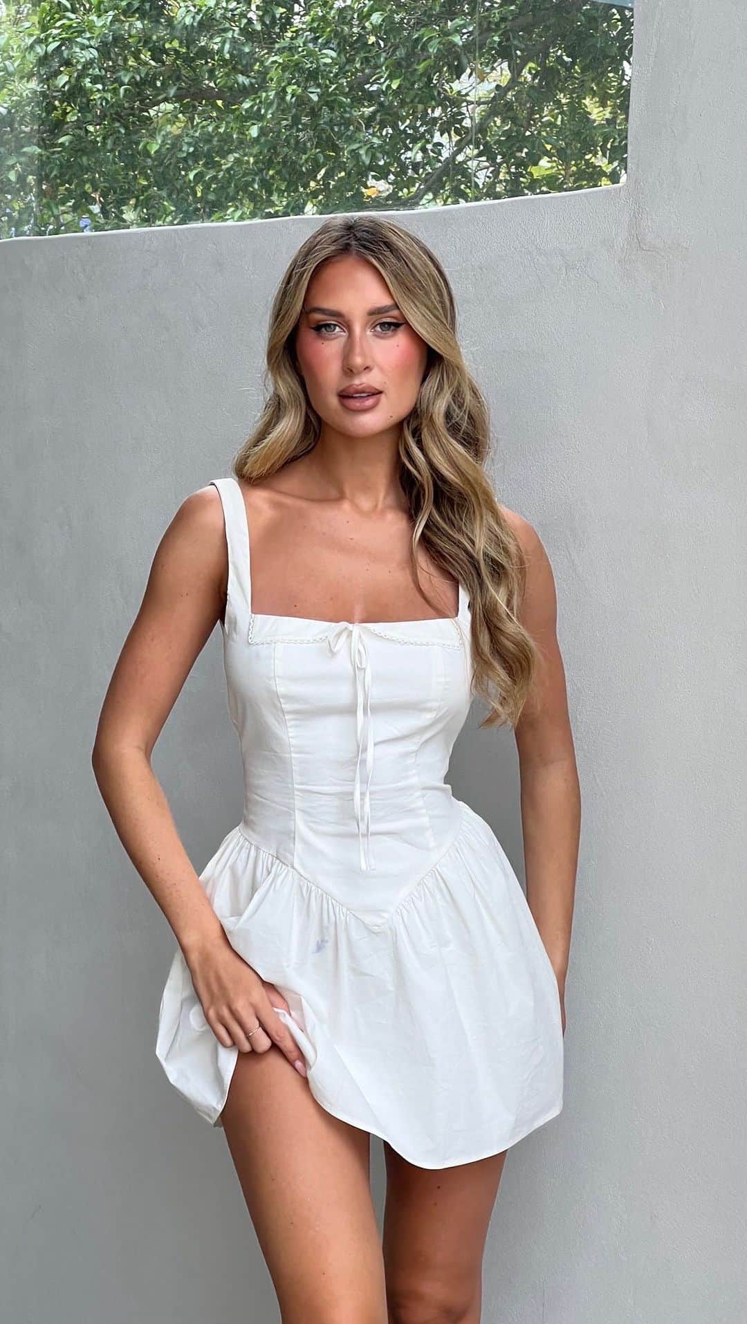tiger Mistのインスタグラム：「Elevated corsetry in the Azalia Dress. 🤍 Online now!」