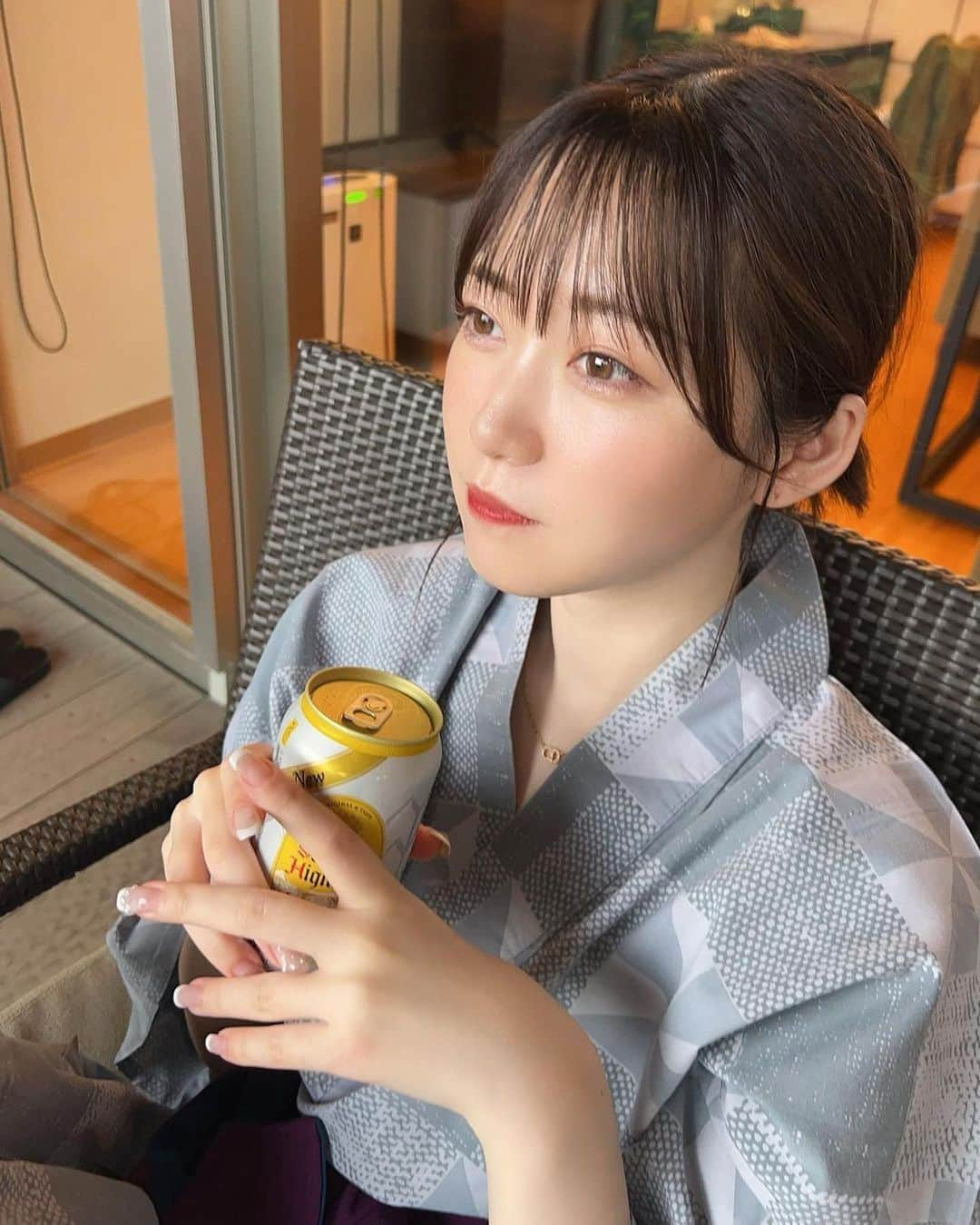 美女美容事情さんのインスタグラム写真 - (美女美容事情Instagram)「《浴衣美女と乾杯🍺💓》⁠ *⠀⠀⠀⠀⠀⠀⁠⠀⁠⠀⁠⠀⁠⠀⁠ 今回ご紹介させて頂きますのは!!👀❤️⁠⠀⁠⠀⁠⠀⁠⠀⁠ ななむぎさん< @_naa525_ > の素敵なお写真📸⠀⁠⠀⁠⠀⁠ *⠀⁠ 浴衣とハイボールと美女は最高に似合いますね😊💛⠀⠀ こんな美人さんと箱根旅行行ってみたいです☀️💕 *⠀⁠⠀⁠⠀⁠⠀⁠⠀⁠ ななむぎさん< @_naa525_ > 素敵な投稿をありがとうございました☺️📸✨⠀⁠ ななむぎさんのアカウントには他にも素晴らしい投稿が沢山ありますので是非覗いてみてくださいね💁‍♀️💙⁠ ⁠ ⠀⠀⁠⠀⁠⠀⁠⠀⁠ △▼△▼△▼△▼△▼△▼△▼△▼△▼ ⁠⠀⁠⠀⁠⠀⁠ ❤️🧡💛「ビジョビ (美女美容事情)」💚💙💜⠀⠀⠀⠀⠀⠀⠀⠀⠀⠀⠀⠀⠀⠀⁠⠀⁠⠀⁠⠀⁠⠀⁠⠀⁠ 👇掲載ご希望の方は👇⠀⠀⠀⠀⠀⠀⠀⠀⠀⠀⠀⠀⠀⠀⠀⁠⠀⁠⠀⁠⠀⁠⠀⁠⠀⁠ @b_b_j.jタグ付けと🖤 #ビジョビ ⁠⠀⁠ 🖤タグ付けお願いします⠀⠀⠀⠀⠀⠀⠀⠀⠀⠀⠀⠀⠀⠀⠀⁠⠀⁠⠀⁠⠀⁠⠀⁠⠀⁠ △▼△▼△▼△▼△▼△▼△▼△▼△▼ ⁠⠀⁠ #美女#美人#浴衣#浴衣美人 #箱根#箱根旅行#前髪女子 #インスタ美女#インスタ美人」9月16日 11時54分 - b_b_j.j