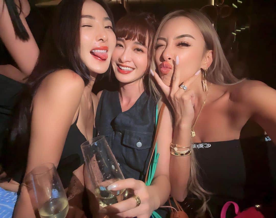 GENKINGのインスタグラム：「I had soooo much fun last night XD🇹🇼💫 台湾のお友達大集合🩷 また集まろうね🥰🫶  真的謝謝你💖超喜歡的🥰🫶」