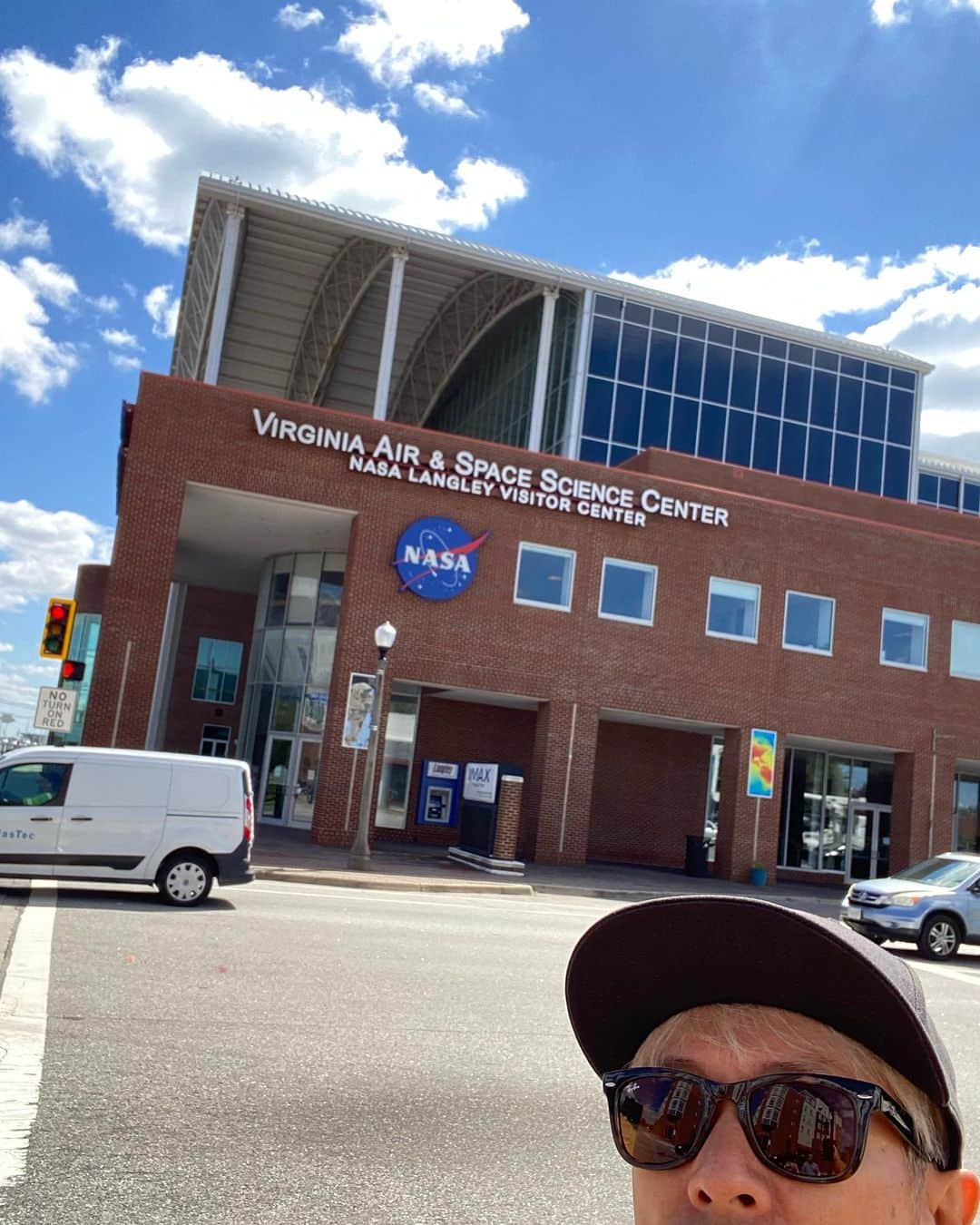 大森はじめさんのインスタグラム写真 - (大森はじめInstagram)「NASA!!!!!!!!!!! Virginia Air & Space Science  Centerへ行って来ました！ 素晴らしい！！感動しました！  #NASA #APOLLO」9月16日 13時09分 - h.omori