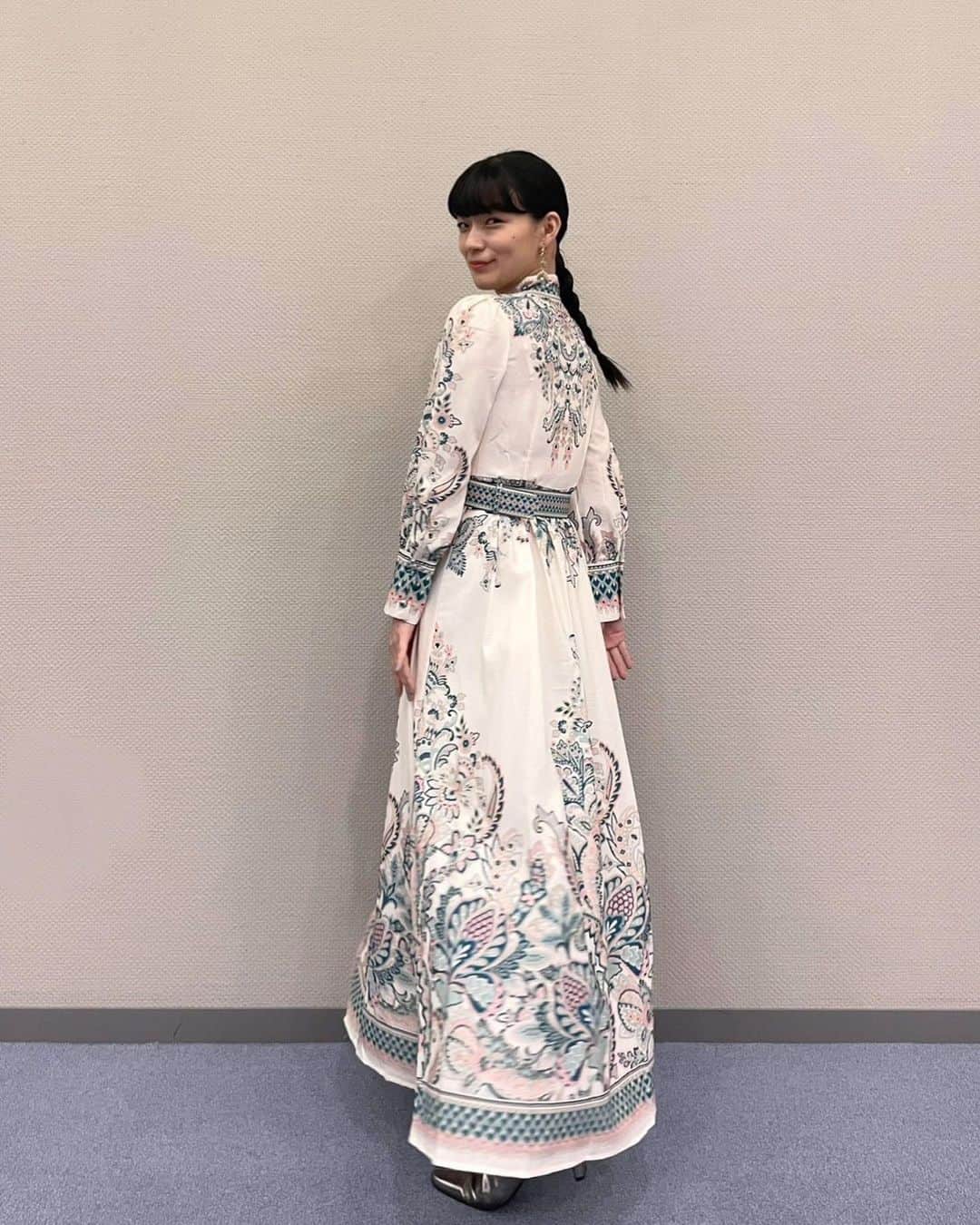 祷キララのインスタグラム：「#pff2023  お披露目上映でした。観に来てくれたみなさま、ありがとう！ 岡田監督と、共演の平井亜門くん、中島歩さんと登壇しました。映画「恋脳Experiment 」を引き続きよろしくお願いします🧠」
