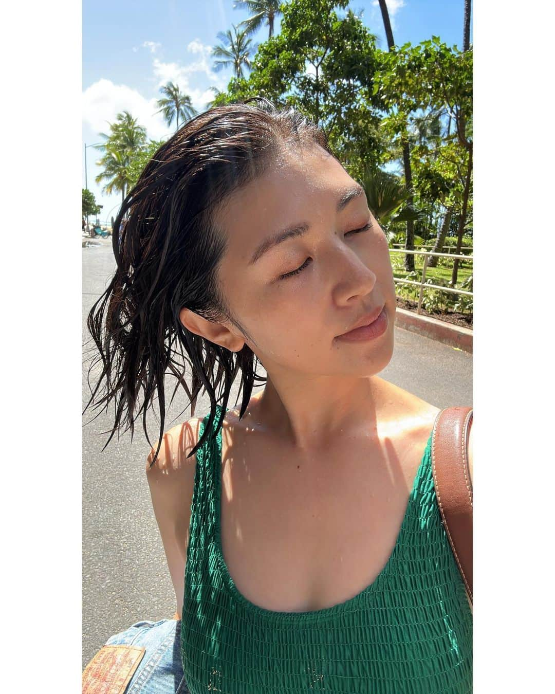 藤原菜摘さんのインスタグラム写真 - (藤原菜摘Instagram)「珍しく色物を着てるのは 間違えて買ってしまったからです👙 .」9月16日 19時48分 - natsumi_fujiwara