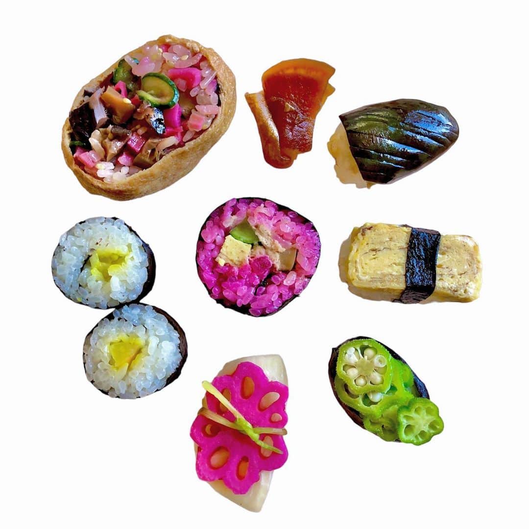 森千波のインスタグラム：「本日15:00〜こちらに参加させていただきます。 海外の方主催のイベントなのでお寿司に挑戦してみました！🍣  TAKEDAO TUNNEL ART EVENT 2023  手付かずの自然環境の中で、アートとパフォーマンスを満喫できる丸一日をぜひご参加ください。 このイベントは、川沿いにある廃線のトンネルで開催されます。 トンネルの暗闇に包まれ、その場で響く音と動きを体感してください...  DATE & TIME September 16th, 2023 from 15:00 to 22:00 - rain or shine (with possibility of staying for the night if doing camping).  DIRECTIONS JR Takedao is a local station on the Takarazuka line. It takes about 35 minutes from JR Osaka. From Takedao station, please follow the black arrow signs leading to the tunnel. 武田尾駅から、黒い矢印のサインを辿って下さい。  WHAT TO BRING Please bring a flashlight if you’re afraid in the dark, a swimsuit if you wish to swim, and camping gear if you wish to do camping. 暗闇が怖い場合は懐中電灯、泳ぎたい場合は水着、キャンプをしたい場合はキャンプ道具をご持参ください。  FOOD & DRINKS iloilo and 1000wave will sell food and drinks (samosa, chai, beer & sushi). If you want anything else than that, please bring it from home. There are no convenience stores around the station and the closest restaurant closes around 17:00.  iloiloと1000waveではフードとドリンク（サモサ、グラノーラ、チャイ、ビール、お寿司、お菓子）を販売します。 それ以外に欲しいものがあればご自宅からお持ちください。 駅周辺にはコンビニはなく、最寄りの飲食店は17時頃に閉まります。  TIME TABLE (SUBJECT TO MINOR CHANGES) 15:00 Kaname Imagawa (music) 15:30 Ma Yu (dance) 16:00 Tunnel Wanderers [ Christopher Fryman, Edge Minami, Yuutaro Minami, Yasuko Tojo, Nakasone Yuri, ふくた みき, Kaori, Matsushima, Yuzuru Maeda ] (music & dance) 16:30  Chappy & Yuzuru (performance) 17:00 Edge Minami (music) 17:30 Oumuamua [ Jerry Gordon / Garry Lindon / Michael Salovaara ] (spoken word & music) 18:00 Mystical Trio [ Christopher Fryman, Yasuko Tojo & Yuutaro Minami ] (music) 18:30 Open Session 自由参加セッション 19:00 Chiakihiko (music) 19:30 MilkLotus & Cloneliness (music) Mai (dance) 20:00 Kaori Yoshikawa (music) 20:30 Yep [ Yuipotter & Enjambmental ] (music & spoken word) 21:00 Kikimoras [ Kotaro Tone & Kazu Yoshura ] (music) 21:30 open Session 自由参加セッション  ART Masaki Kimura Mark Weich Ray Dunlap and Charles-Eric Billard Sam Oren-Palmer Martin Lemieux   FOOD (15h00 - 18h00) iloilo (  @newiloilo )Pyramid Snacks / Chai / Beer 1000wave Sushi🍣muffin  DOCUMENTER Yoko Habe」