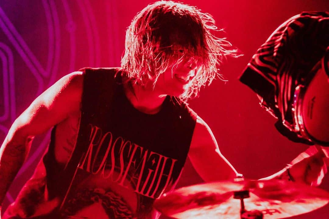 Crossfaithさんのインスタグラム写真 - (CrossfaithInstagram)「09.15 - Nagoya DIAMOND HALL 「Japan Tour 2023 - DAWN -」名古屋公演ありがとうございました！  今年イチの熱量でした！  ツアーファイナルは来週木曜日、東京！そして翌日はNITROPOLISも続きます🔥  お楽しみに！  Thank you Nagoya, that was a whole different level😈  Photo by @shot.row」9月16日 15時17分 - crossfaithjapan