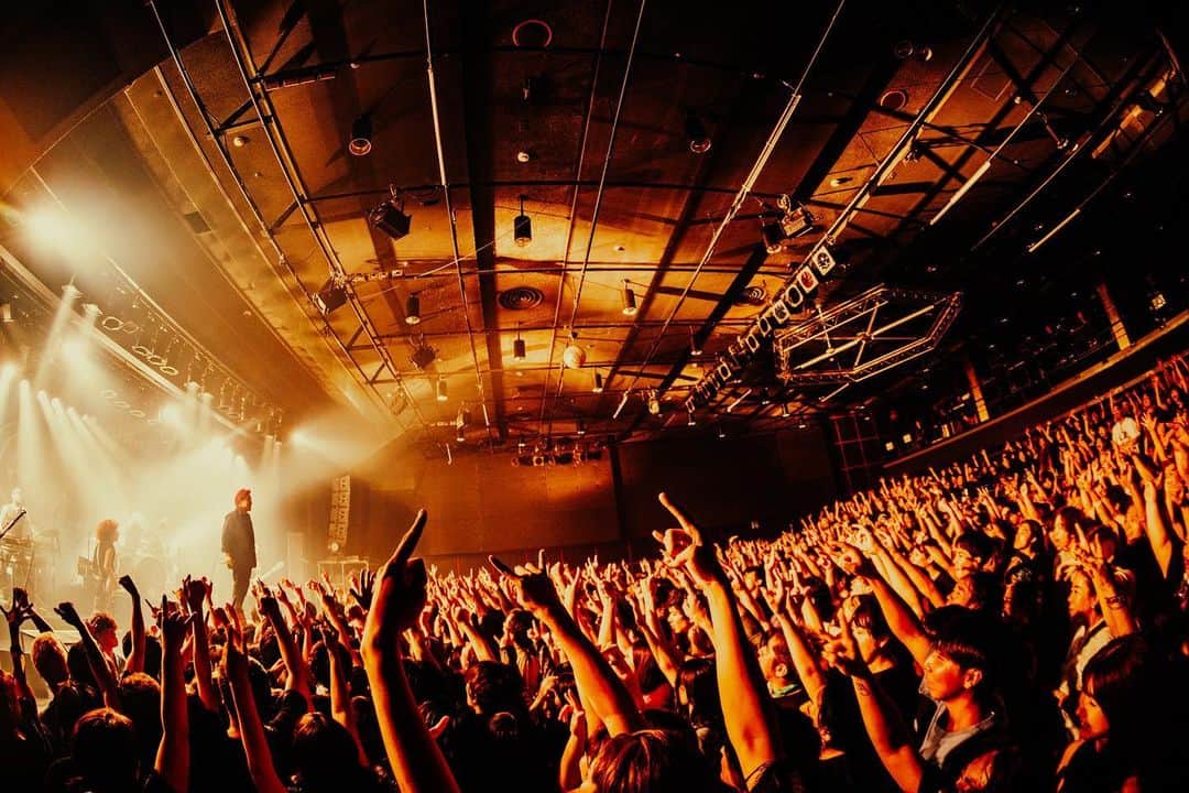 Crossfaithのインスタグラム：「09.15 - Nagoya DIAMOND HALL 「Japan Tour 2023 - DAWN -」名古屋公演ありがとうございました！  今年イチの熱量でした！  ツアーファイナルは来週木曜日、東京！そして翌日はNITROPOLISも続きます🔥  お楽しみに！  Thank you Nagoya, that was a whole different level😈  Photo by @shot.row」