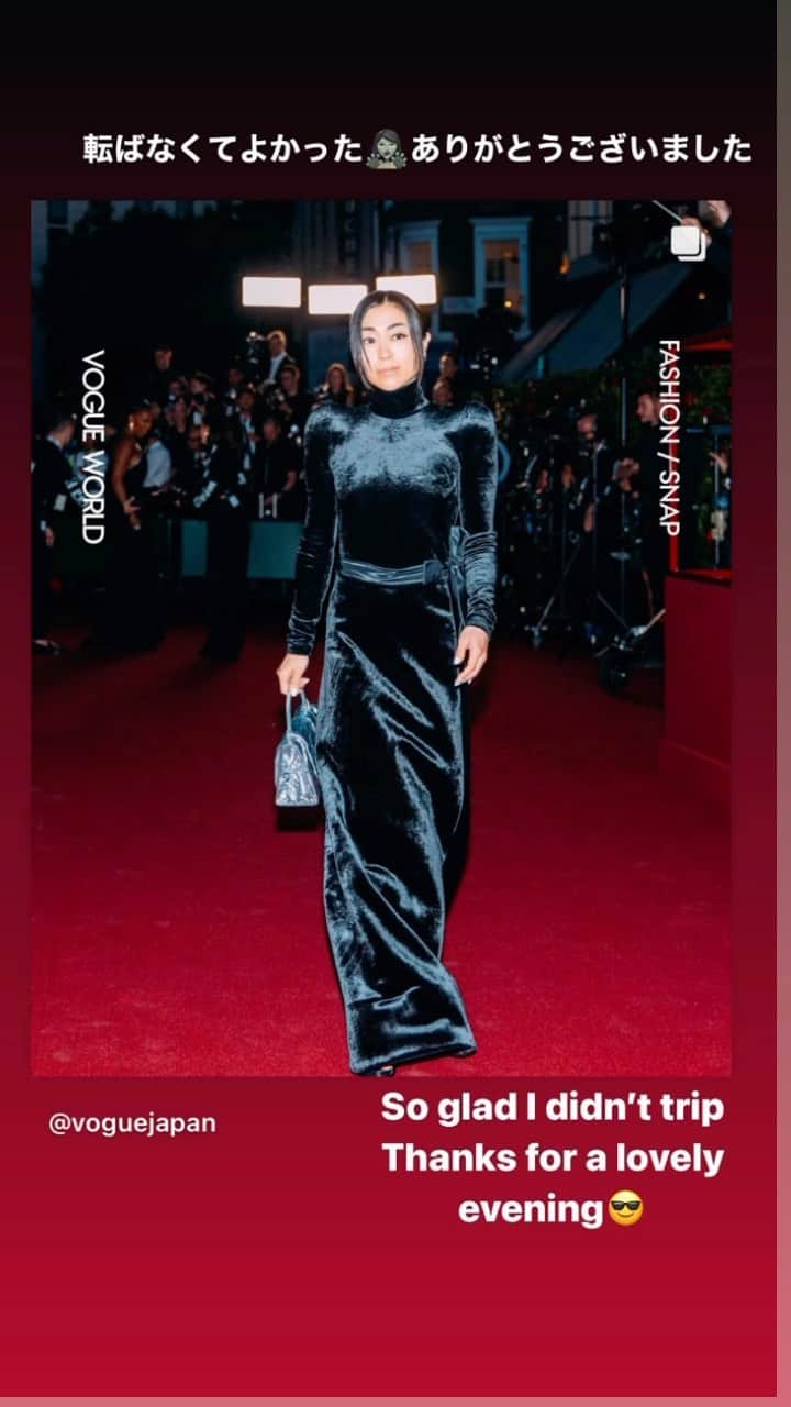 宇多田ヒカルのインスタグラム：「It was so cool and meta to experience Annie Lennox perform this song live in a room full of glamorous guests and industry people」