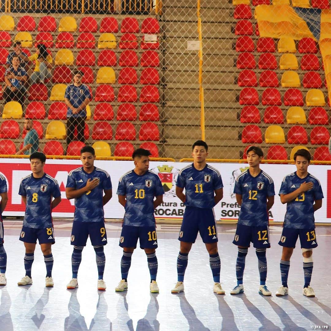 日本サッカー協会さんのインスタグラム写真 - (日本サッカー協会Instagram)「. 🔹フットサル日本代表🔹 【2023.9.15 Match Report✍️】  『Futsal Nations Cup』第2戦、サウジアラビア代表と対戦⚔️ 2-1で勝利を収め、準決勝進出を果たしました⚽️  詳しいレポートはプロフィールのJFA公式サイト『JFA.jp』から✍  #夢への勇気を #フットサル日本代表 #jfa #daihyo #フットサル #Futsal #⚽️」9月16日 15時45分 - japanfootballassociation