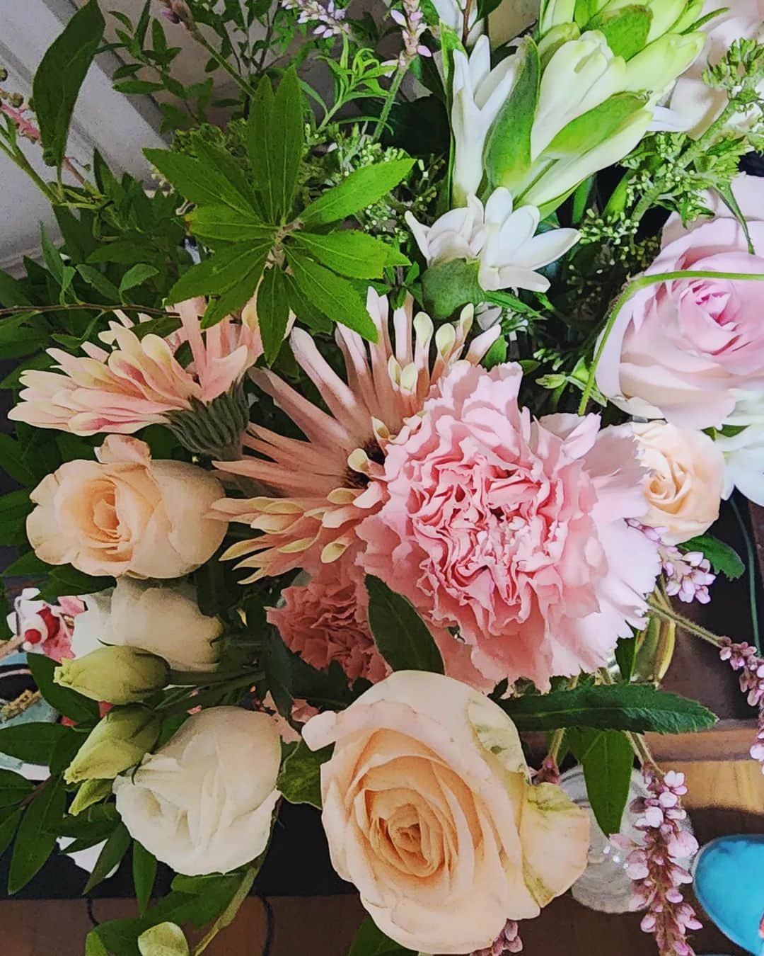 チェヨンのインスタグラム：「💐」